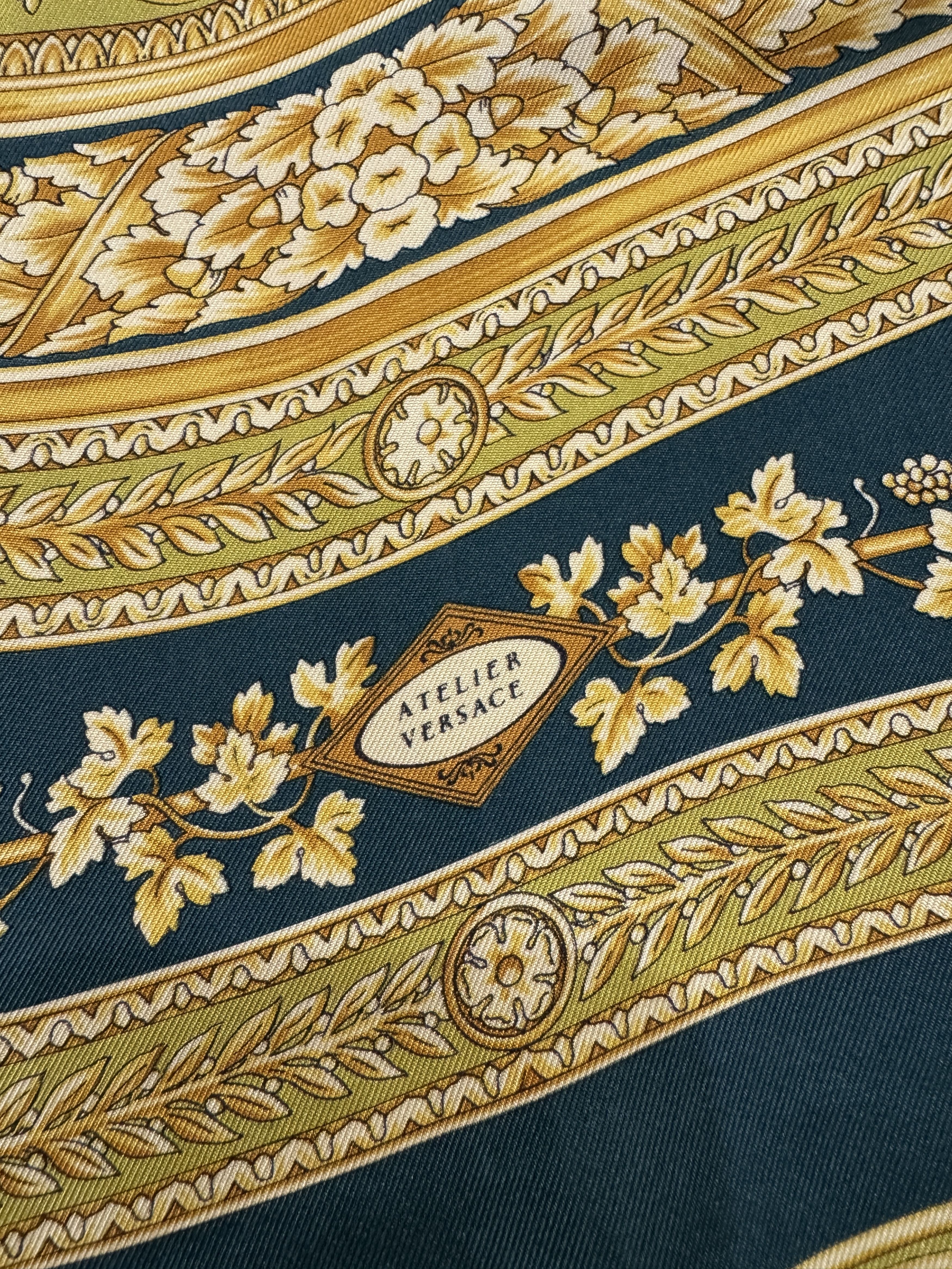 Versace Gianni Versace Early 90s baroque silk scarf Size ONE SIZE - 2 Thumbnail