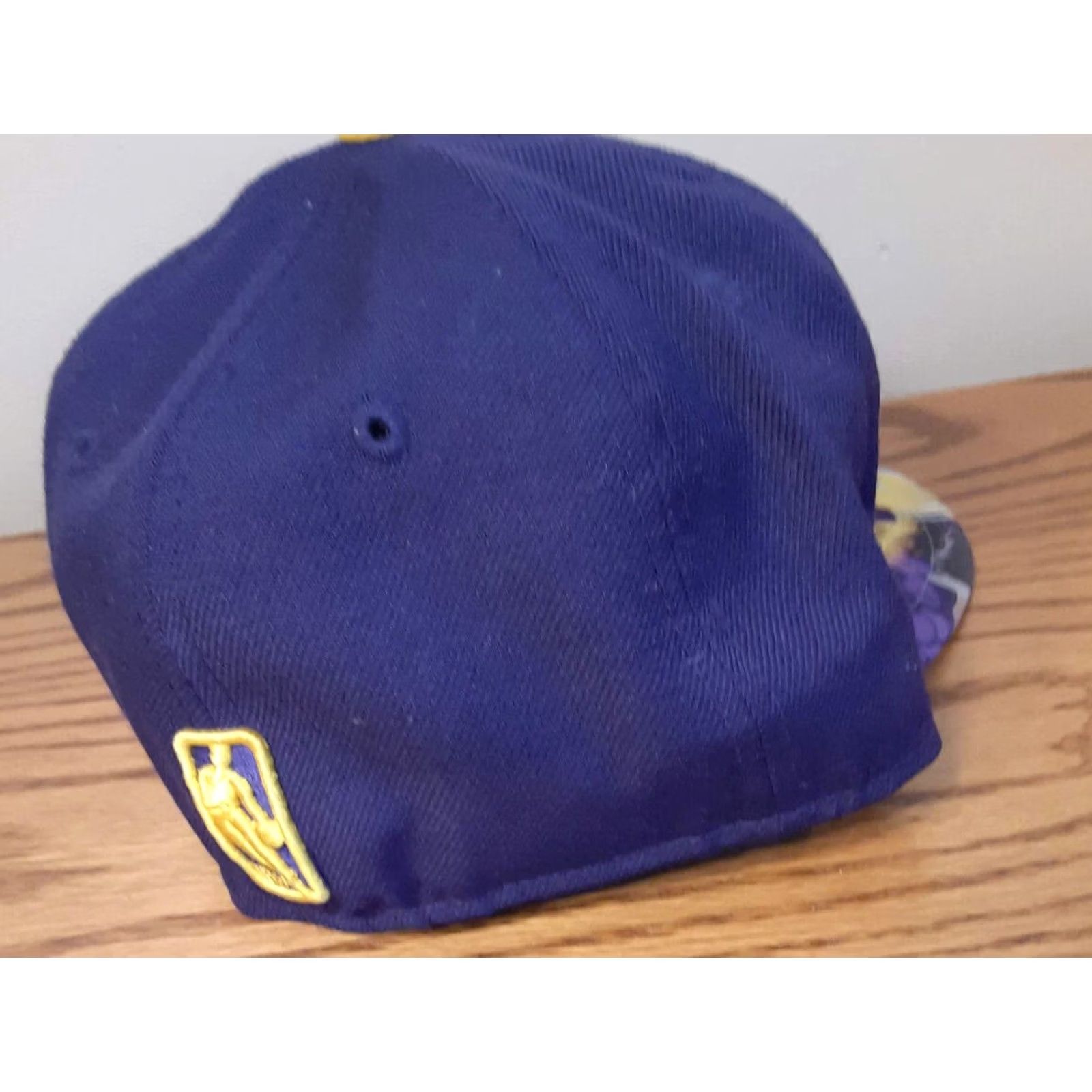 Vintage VINTAGE Marvel Hat Mens 6 7/8 Los Angeles Lakers Basketball Fitted Size ONE SIZE - 3 Thumbnail