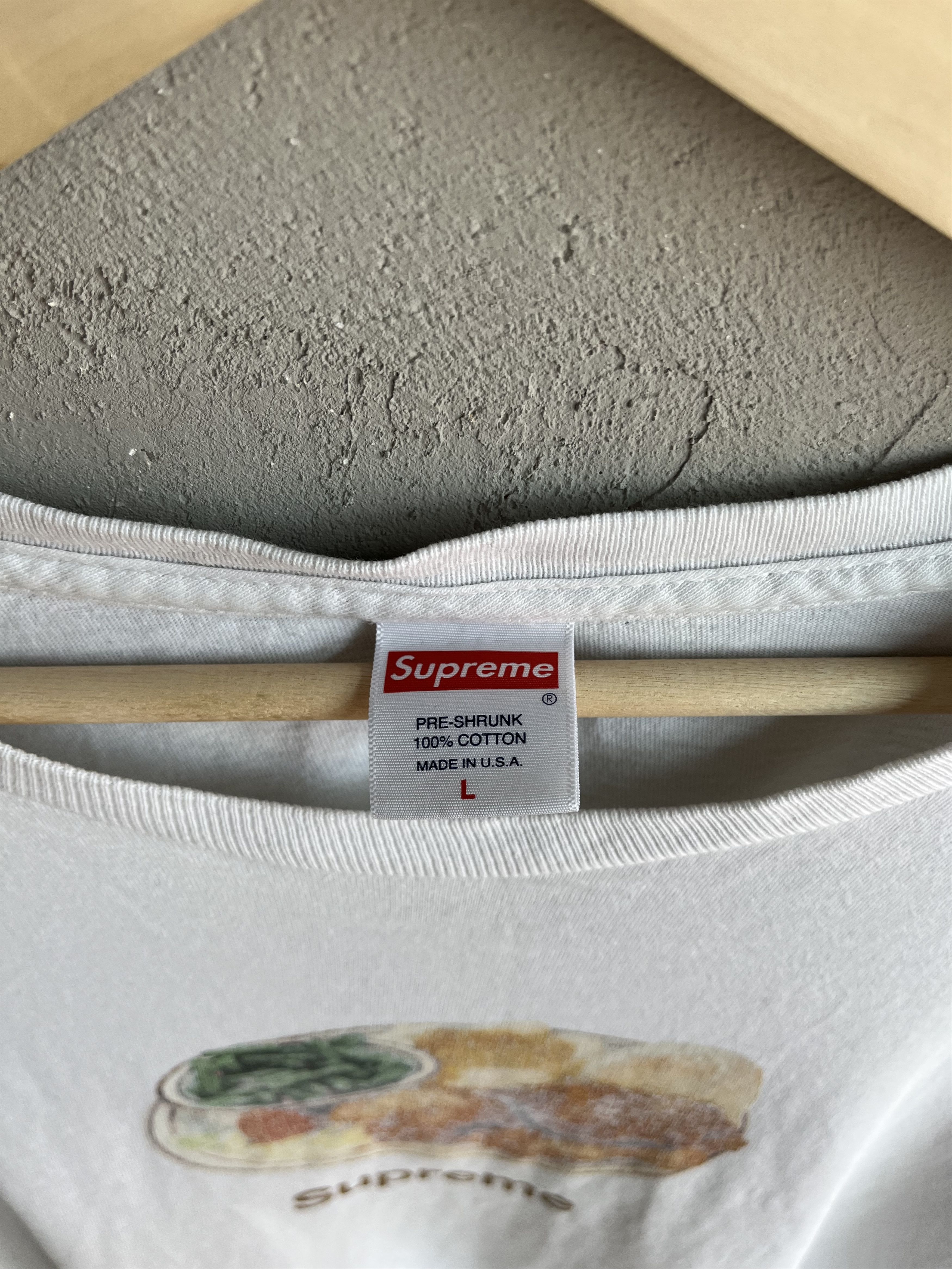 Other Supreme Chicken Dinner T Shirt White Fried Chicken Food Size US L / EU 52-54 / 3 - 8 Thumbnail