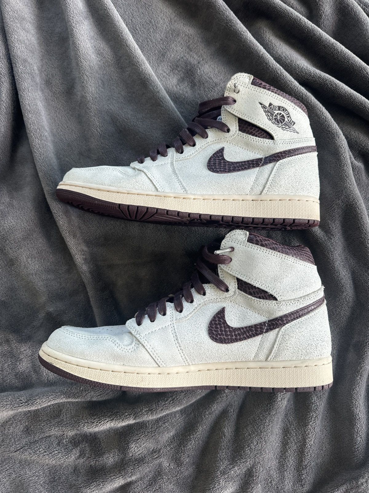 A Ma Maniere × Jordan Brand A Ma Maniere X Air Jordan 1 High OG - Airness Size US 10.5 / EU 43-44 - 6 Thumbnail