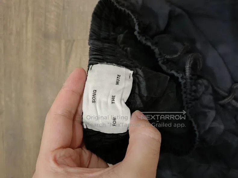 Other SONG FOR THE MUTE Dark pleated silk shorts Size US 32 / EU 48 - 2 Thumbnail