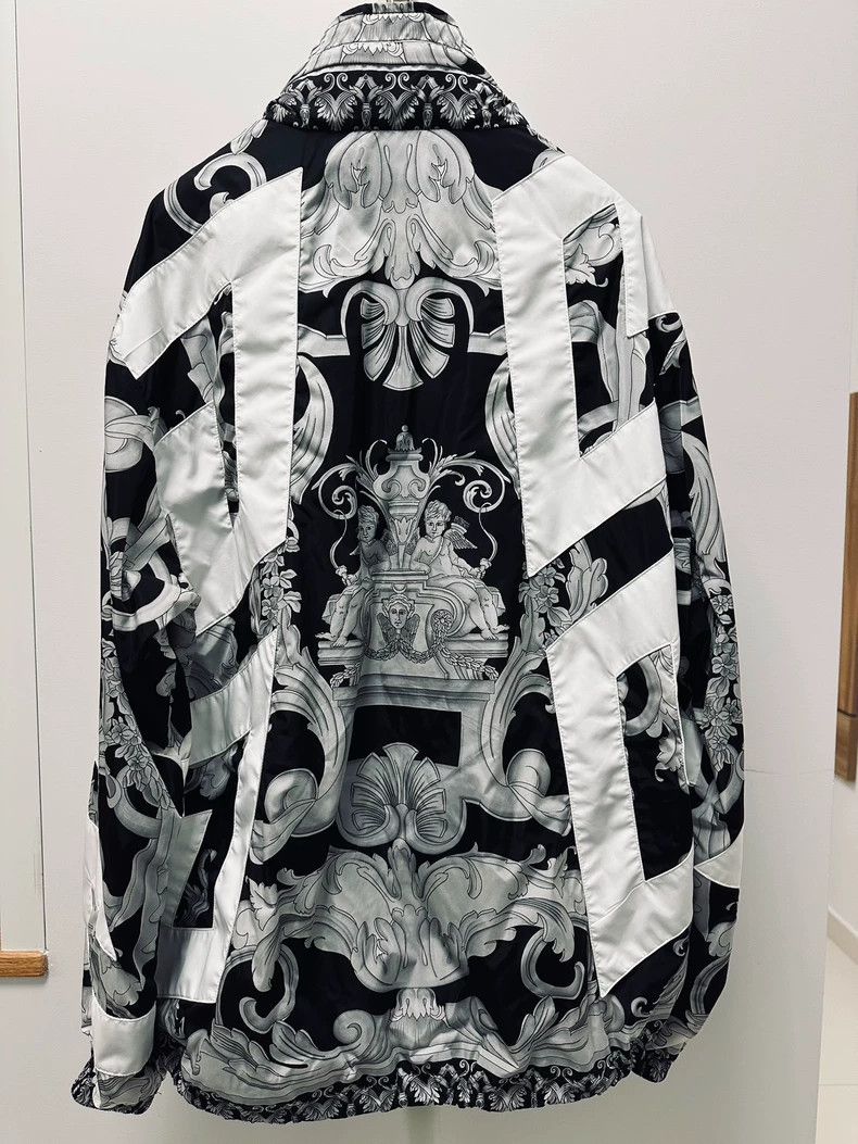 Versace Versace Black and white baroque Size US S / EU 44-46 / 1 - 2 Thumbnail