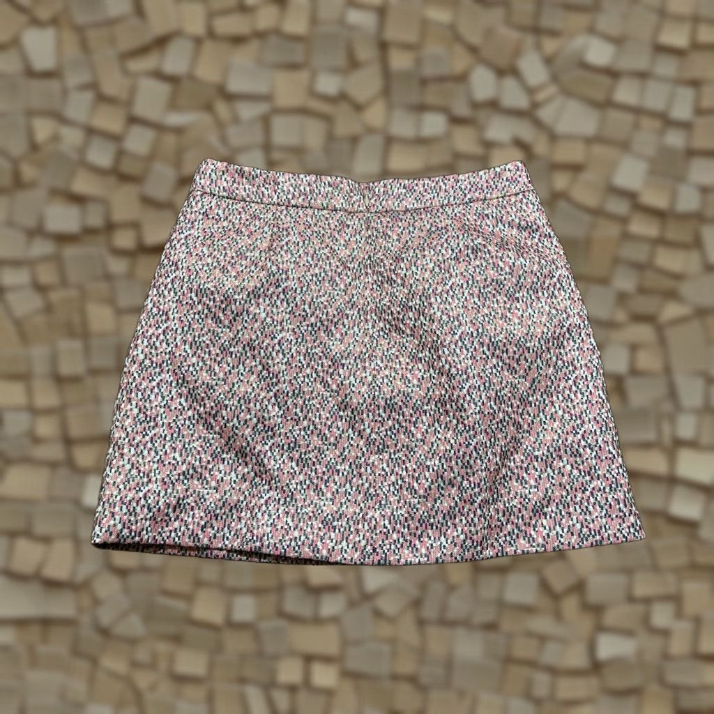 J.Crew **J.CREW Women's Size 8 Mini Tweed Skirt, Zip Back, Pink** User: **J.CREW Women's Size 8 Mini Skirt, Tweed, Zip Back, Pink** Size 30" / US 8 / IT 44 - 1 Thumbnail