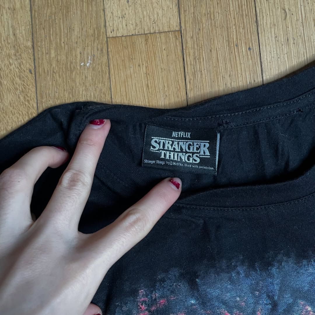 Other Stranger things cotton t-shirt Size US S / EU 44-46 / 1 - 4 Thumbnail