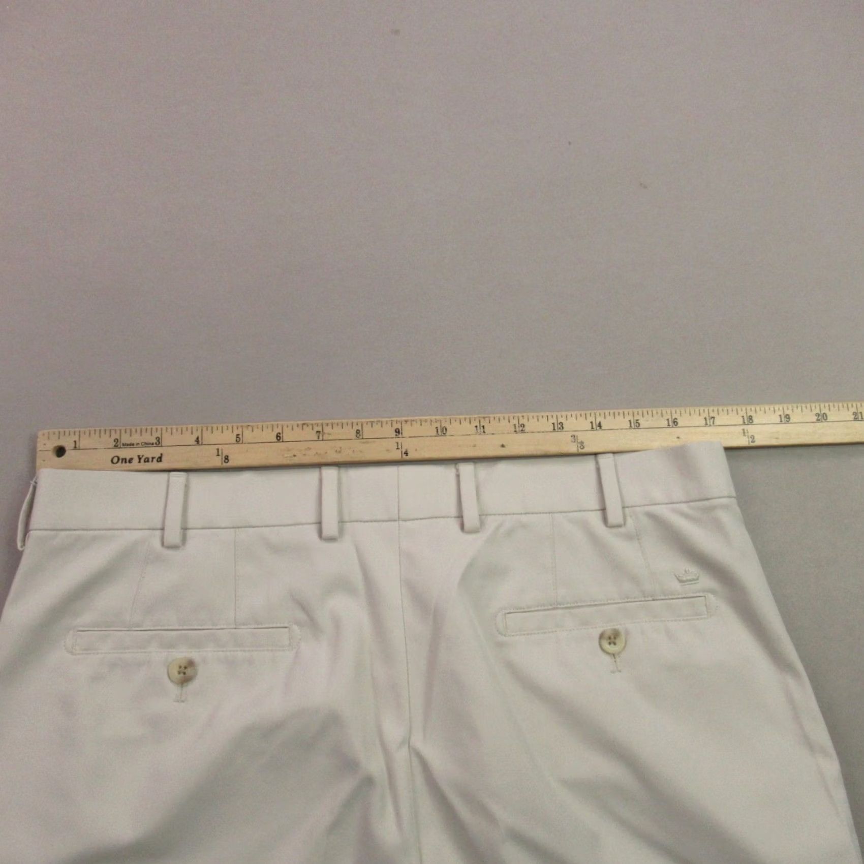 Peter Millar Peter Millar Shorts Mens 35 Chino Pockets Golf Button Lightweight Outdoor Ivory Size US 35 - 6 Thumbnail