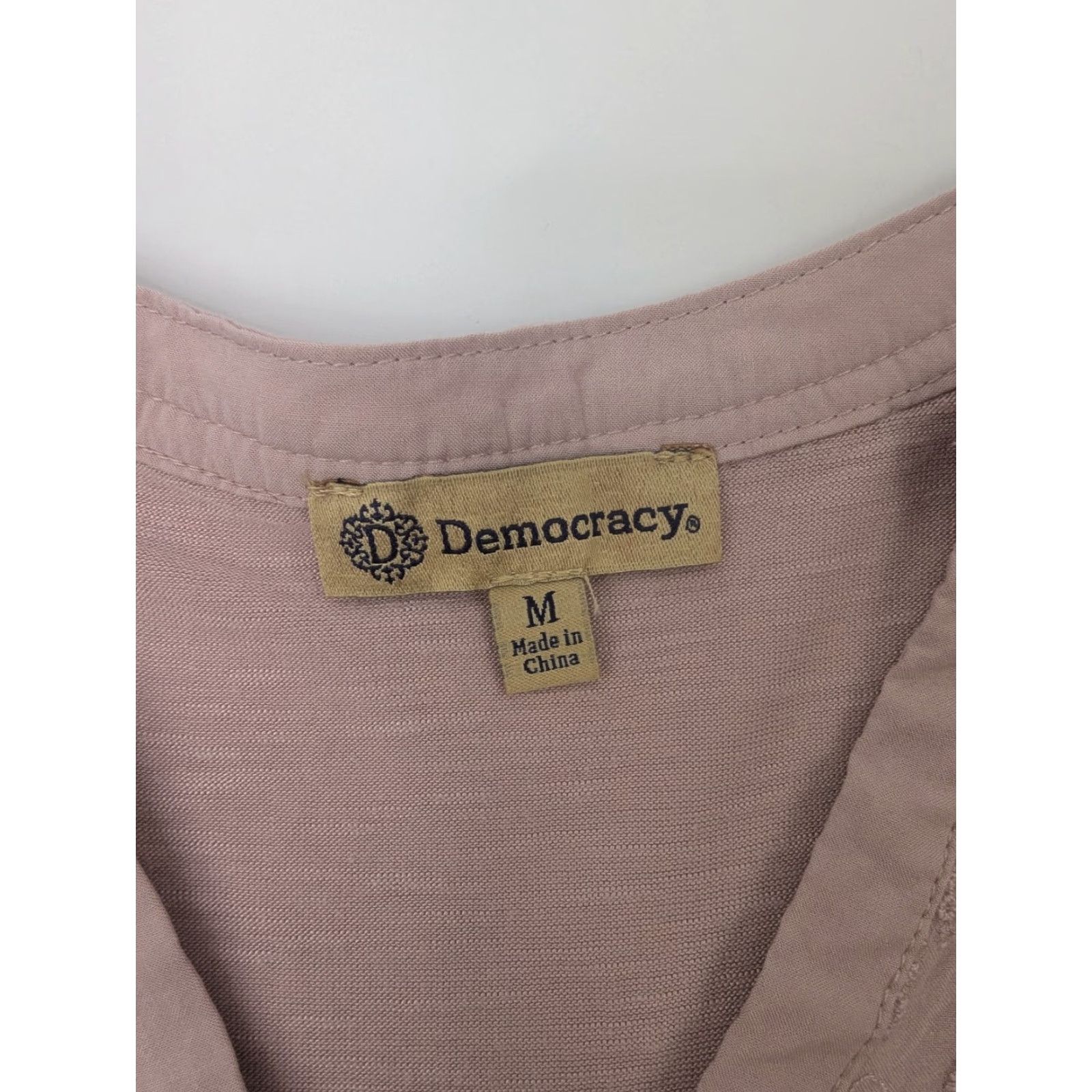 Vintage Democracy Blouse 3/4 Roll Tab Sleeve Button Front Embroidered V-Neck Pink M Womens Boho Casual Shirt Regular Fit Size M / US 6-8 / IT 42-44 - 6 Thumbnail