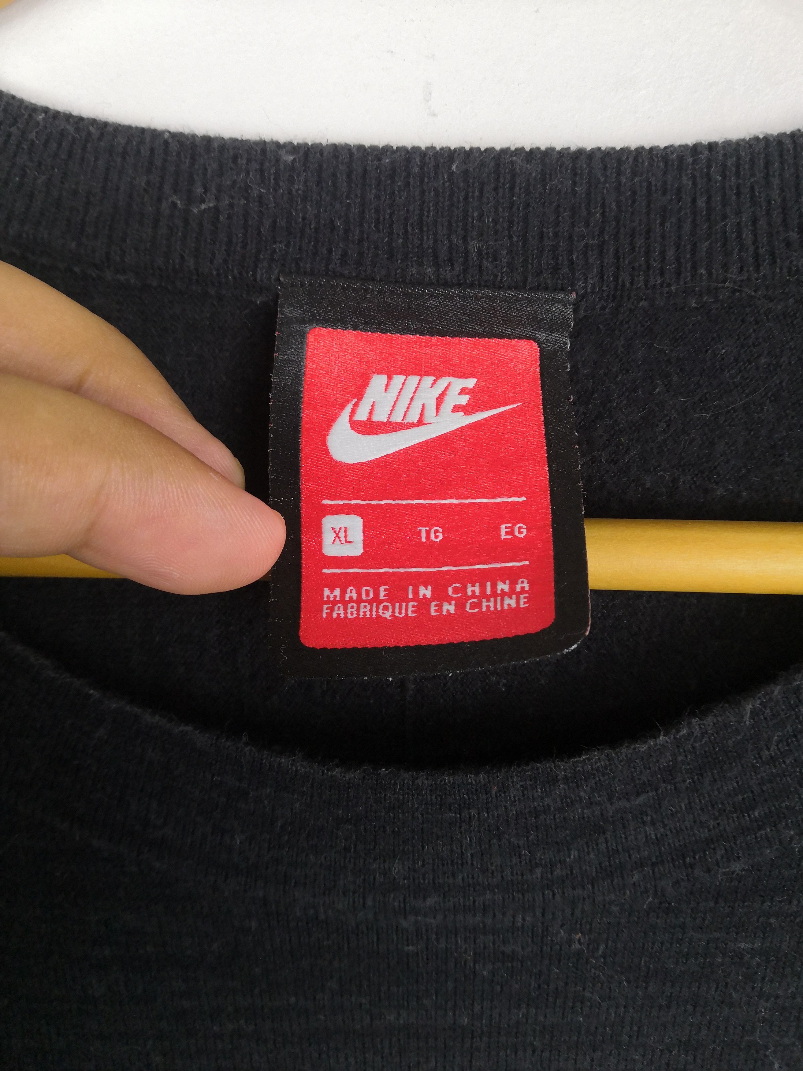 Nike Vintage Nike T-Shirt Breathable Nike Tee Size US XL / EU 56 / 4 - 4 Thumbnail