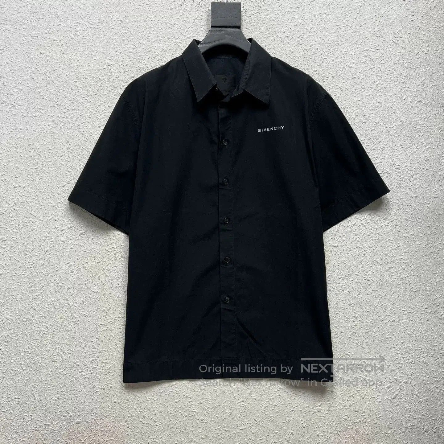 Givenchy givenchy x disney black castle print shirt. Size US L / EU 52-54 / 3 - 1 Thumbnail