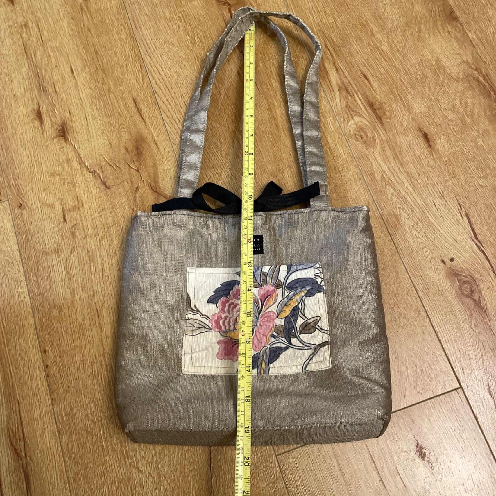 Vintage VINTAGE Lisa Lill Studio Reversable Shoulder Bag Fabric Tote Metallic Gold Two Pockets Womens Bag Brown Exterior Cotton Blend Pockets 2 Size ONE SIZE - 3 Thumbnail