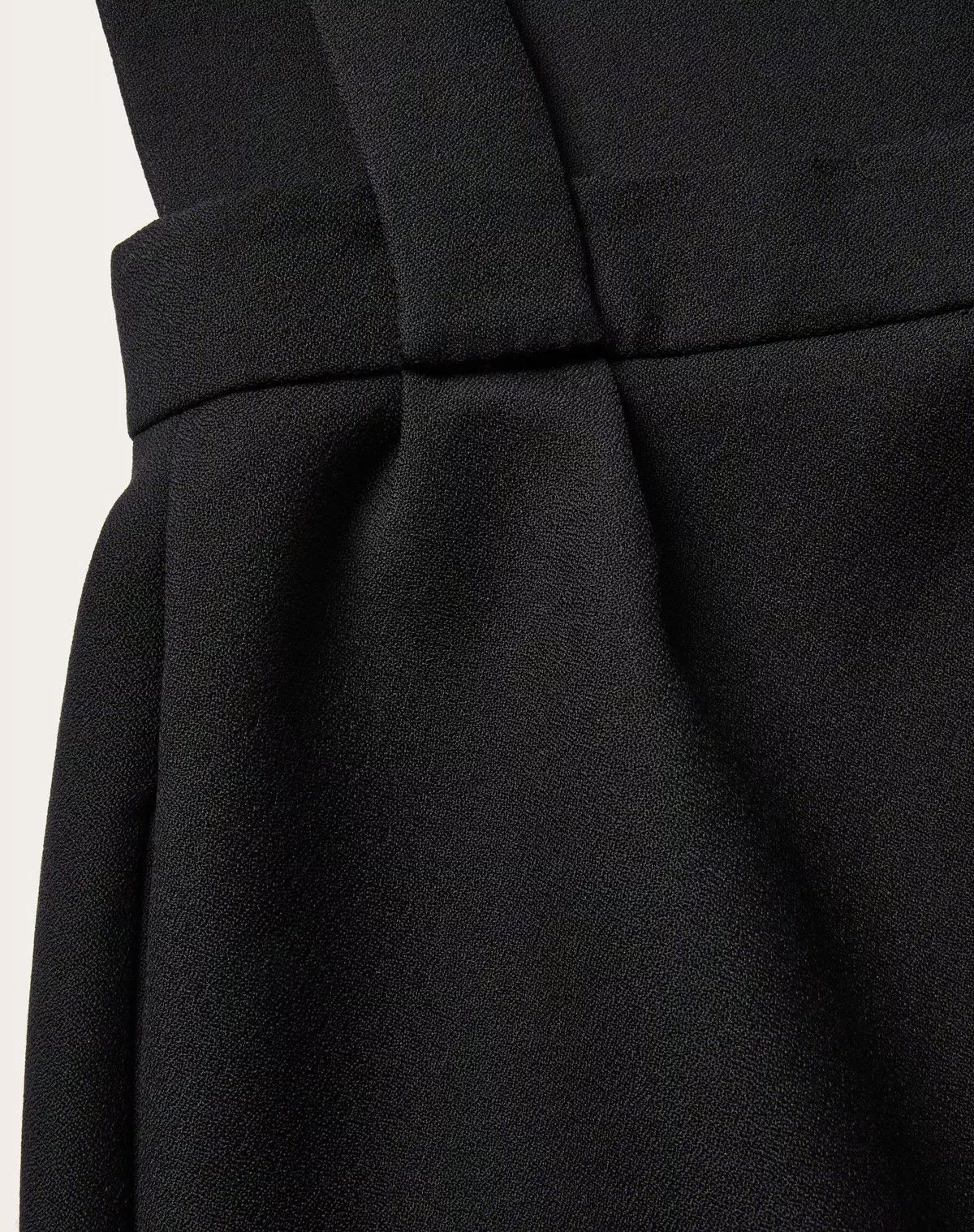 Valentino o1s1wg110426 Short Texture Sable Dress in Nero Size M / US 6-8 / IT 42-44 - 5 Thumbnail