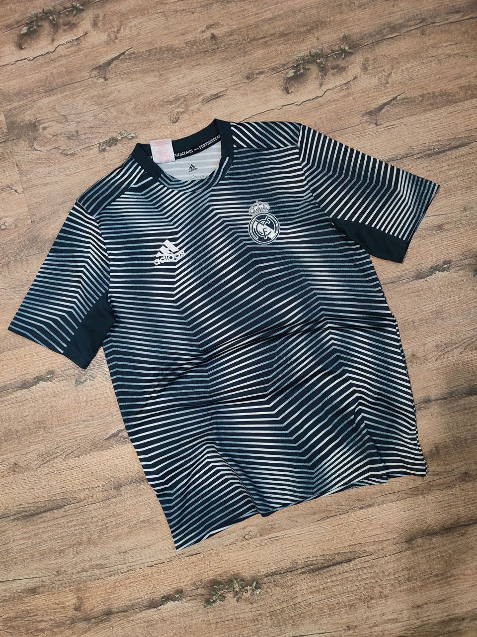 Adidas Adidas 2018 2019 Real Madrid Mens Football Shirt for Teenage Size US L / EU 52-54 / 3 - 1 Thumbnail