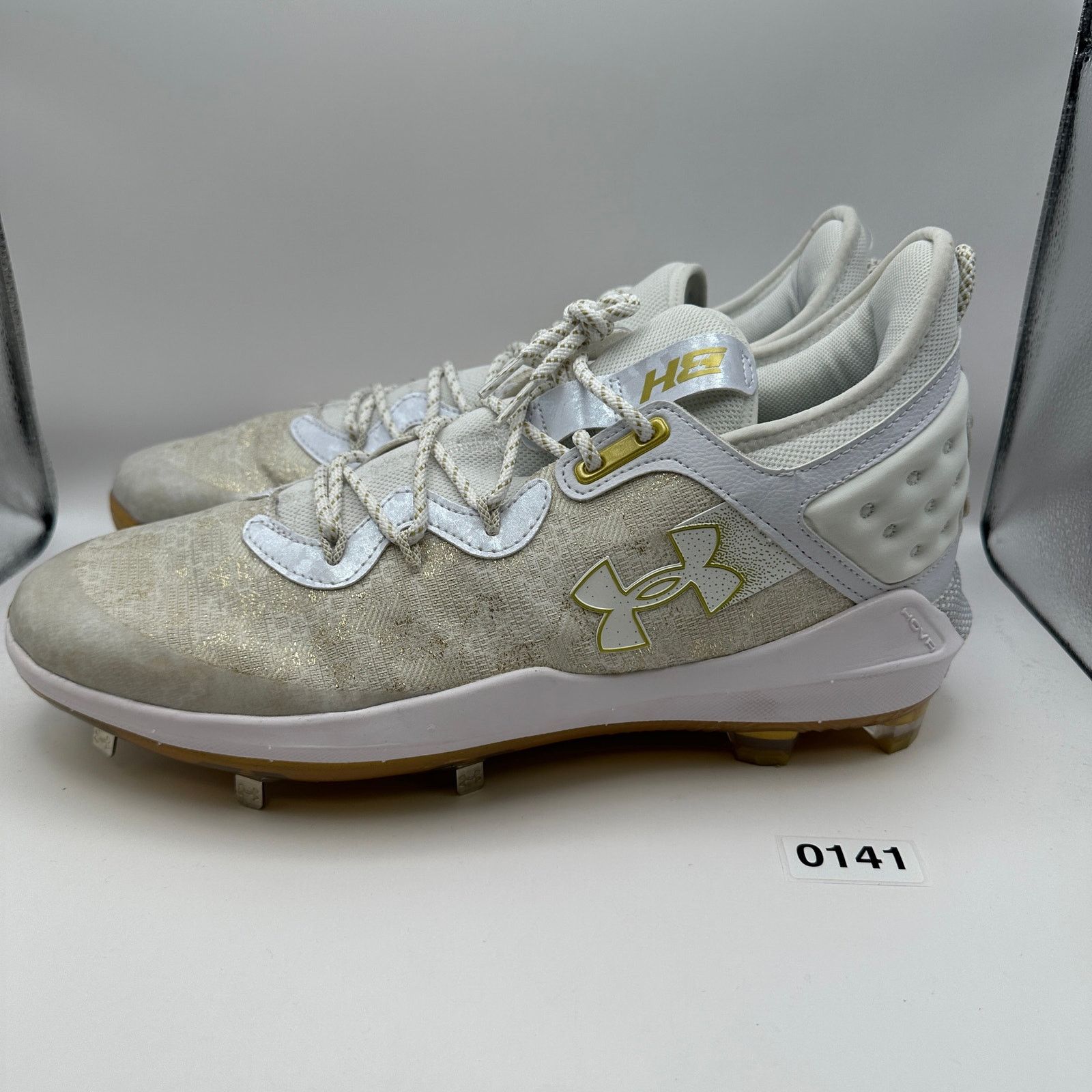 Under Armour UNDER ARMOUR Men's 15 Harper 8 Low GT White Metallic Gold Size US 15 / EU 48 - 3 Thumbnail