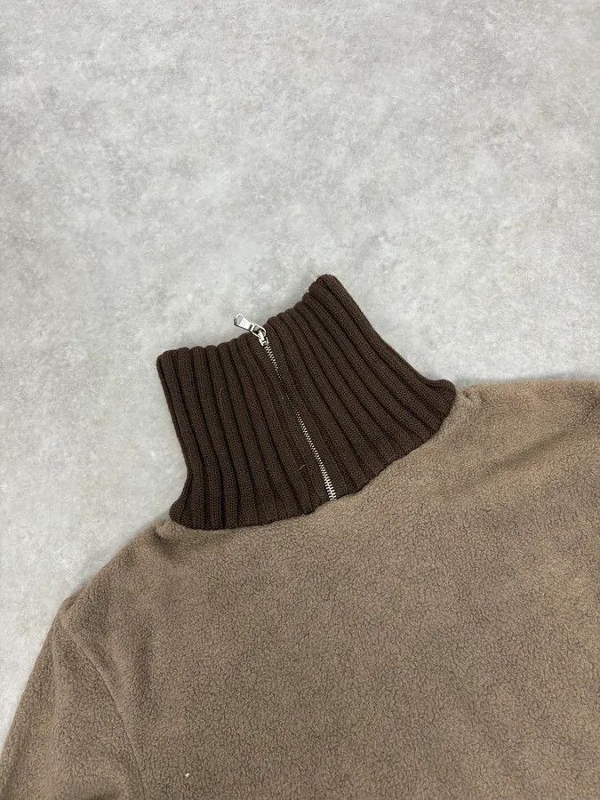 Dolce & Gabbana 1990s Dolce & Gabbana Beige Fleece Striped Collar Sweater Size US S / EU 44-46 / 1 - 7 Thumbnail