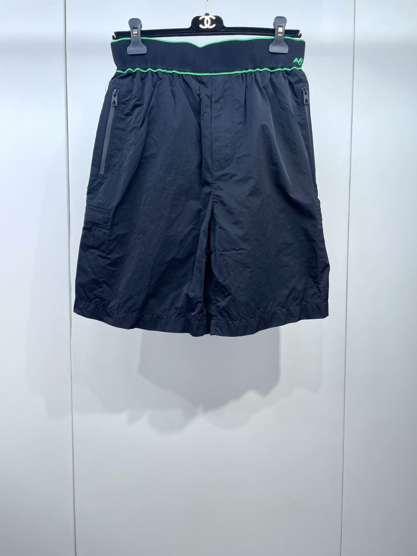 Bottega Veneta Bottega Veneta Casual Shorts Size US 31 - 1 Thumbnail