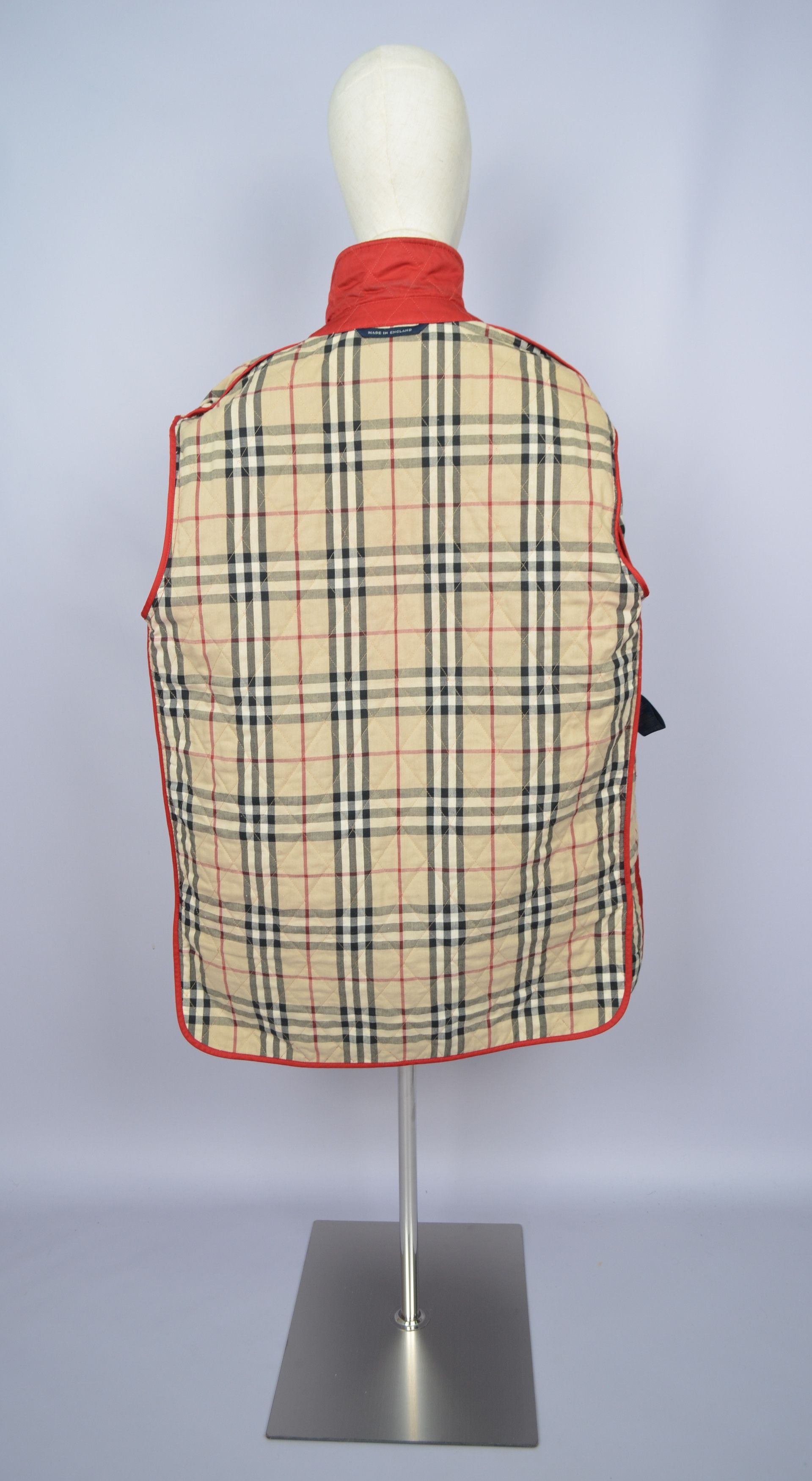 Burberry Burberry Quilted Red Jacket Nova Check Size S RARE P2P 20'4" Size S / US 4 / IT 40 - 14 Thumbnail