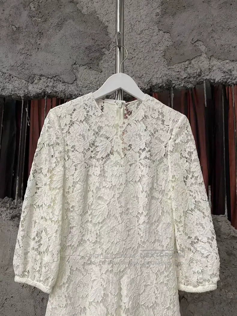 Other Valentino Lace dress Size XS / US 0-2 / IT 36-38 - 3 Thumbnail