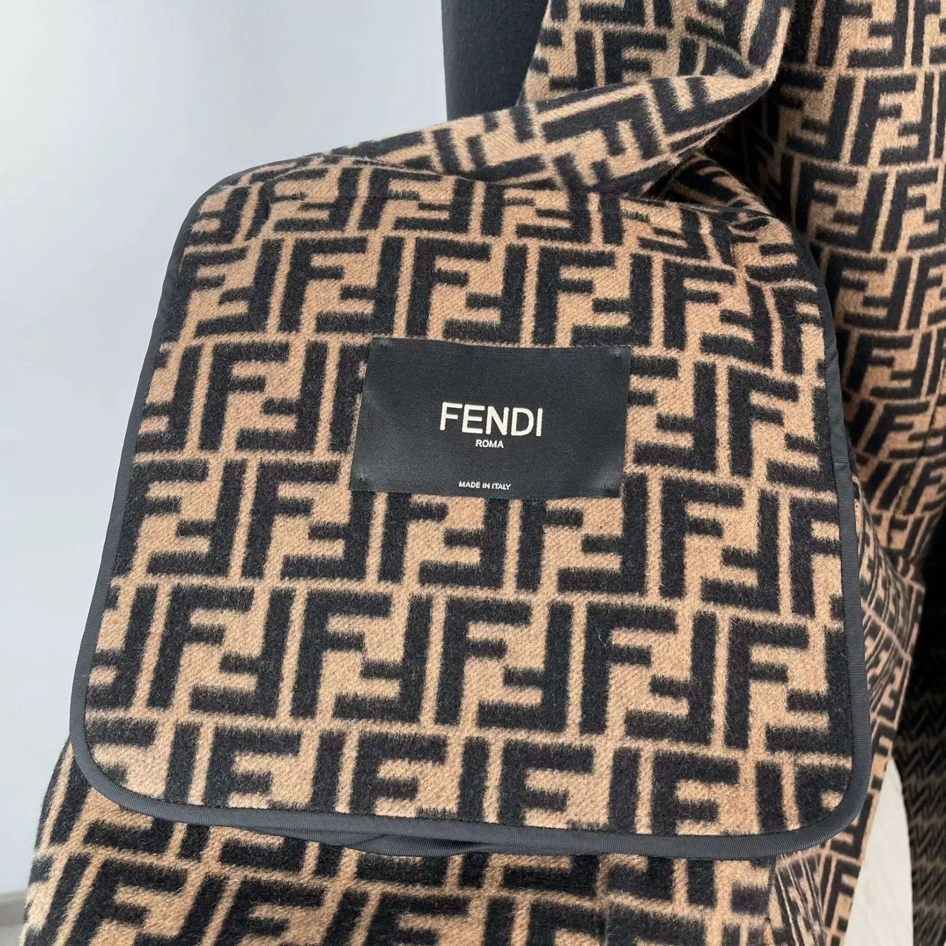 Fendi Fendi wool coat black size 50 Size US M / EU 48-50 / 2 - 7 Thumbnail