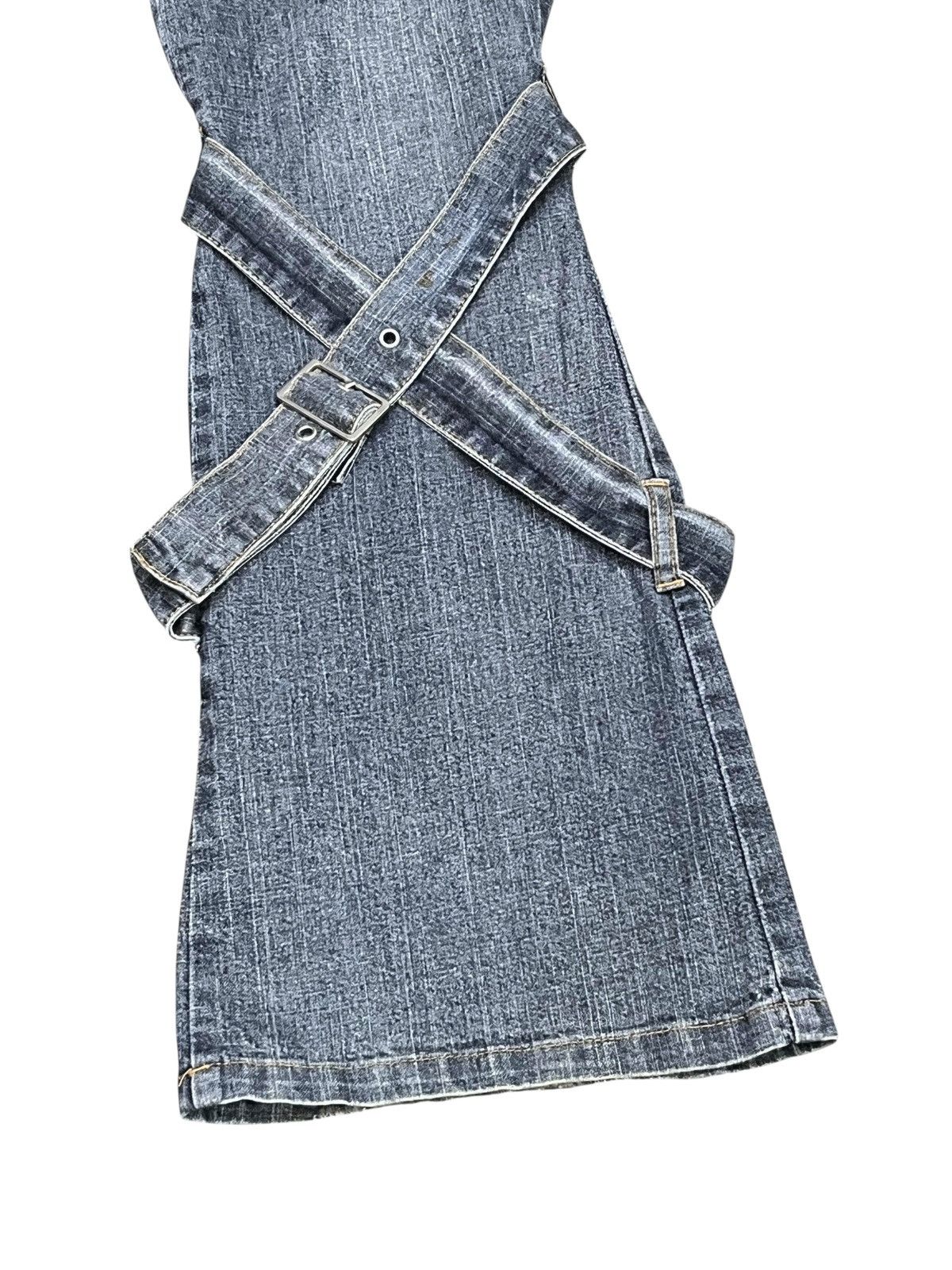 Fragment Design Vintage PLAYCHESS Japan Grunge Cross Bondage Flare Denim Size 29" - 6 Thumbnail