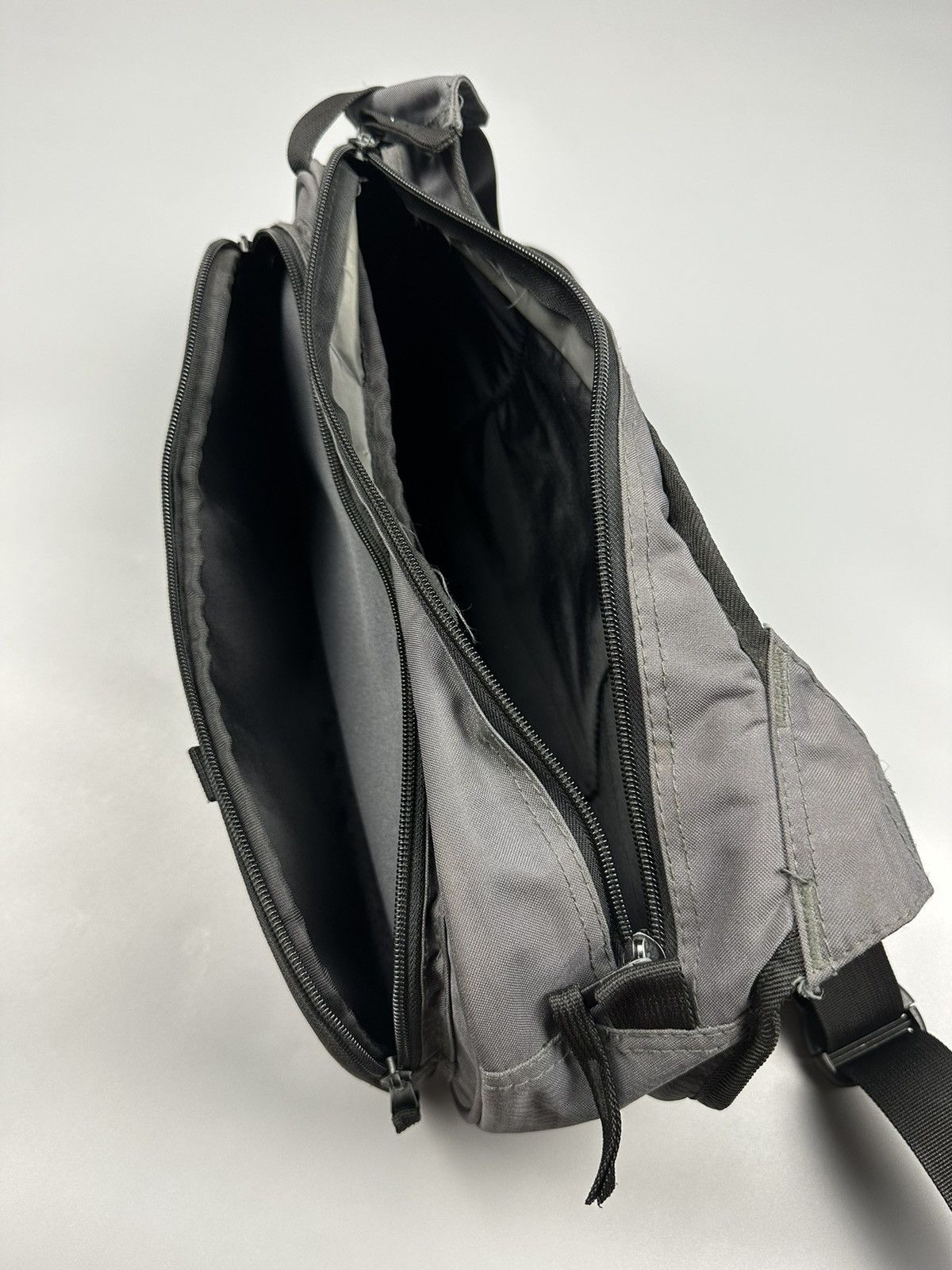 Stussy 🔥RARE🔥Vintage Stussy Cross Body Tactical Bags Size ONE SIZE - 14 Thumbnail