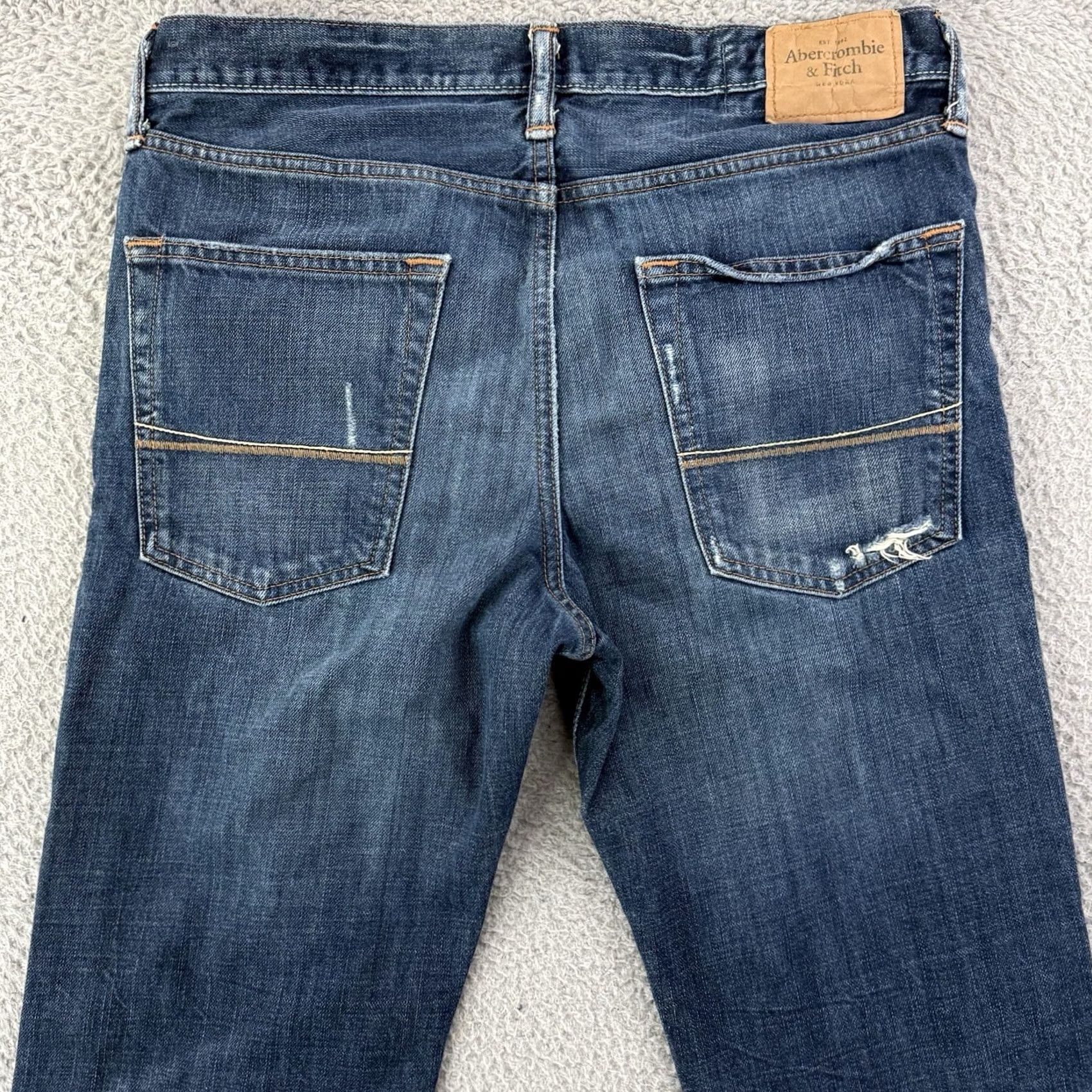 Abercrombie & Fitch Abercrombie & Fitch Jeans Mens 32x34 Blue Straight Distressed 5-Pocket Denim Button Fly Vintage Y2K Distressed Regular Mens Blue Jeans Size US 32 / EU 48 - 7 Thumbnail