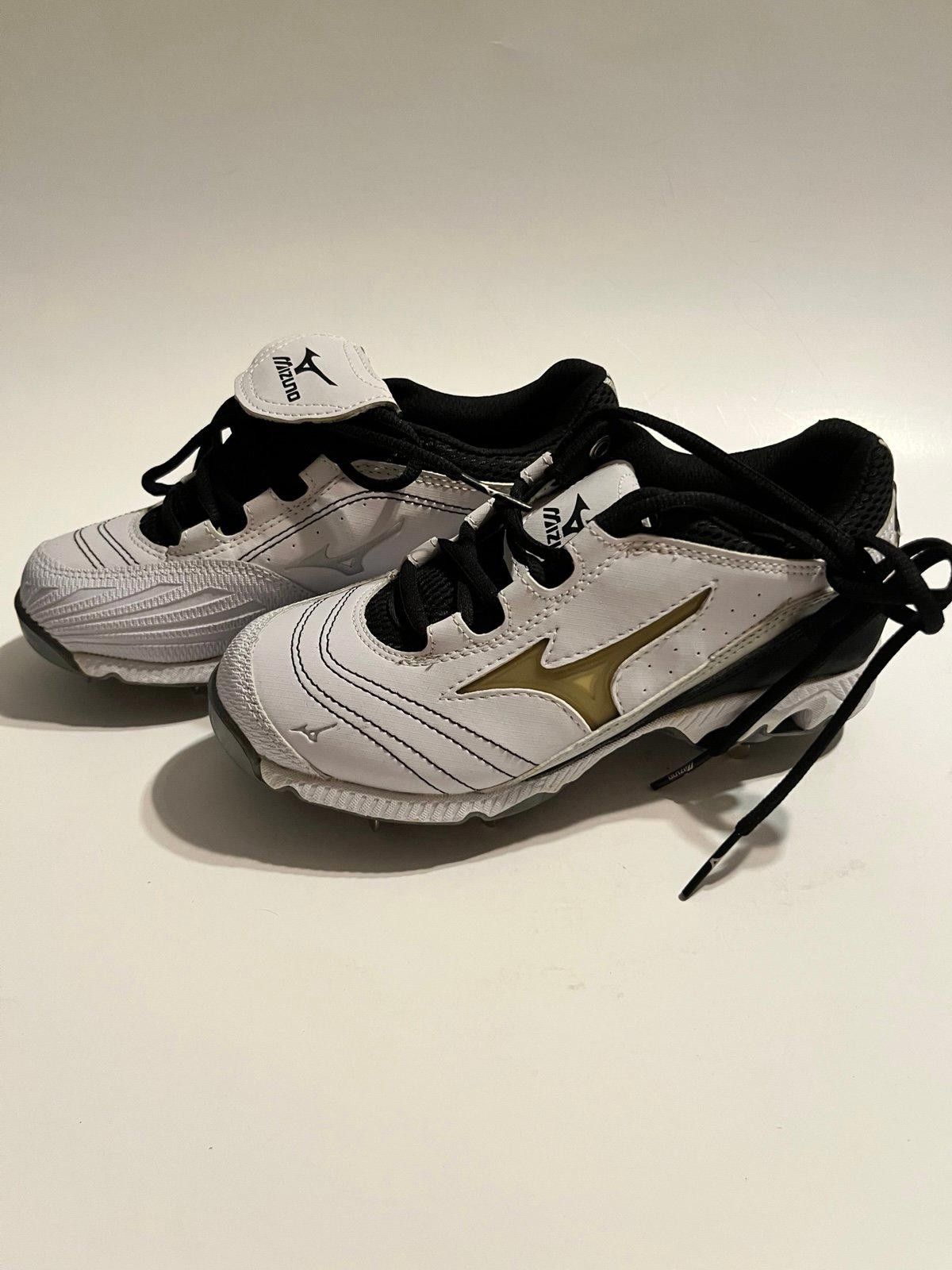 Nike NEW Mizuno SWIFT G2 SWITCH Softball Cleats SZ W5 Women’s Size ONE SIZE - 1 Thumbnail