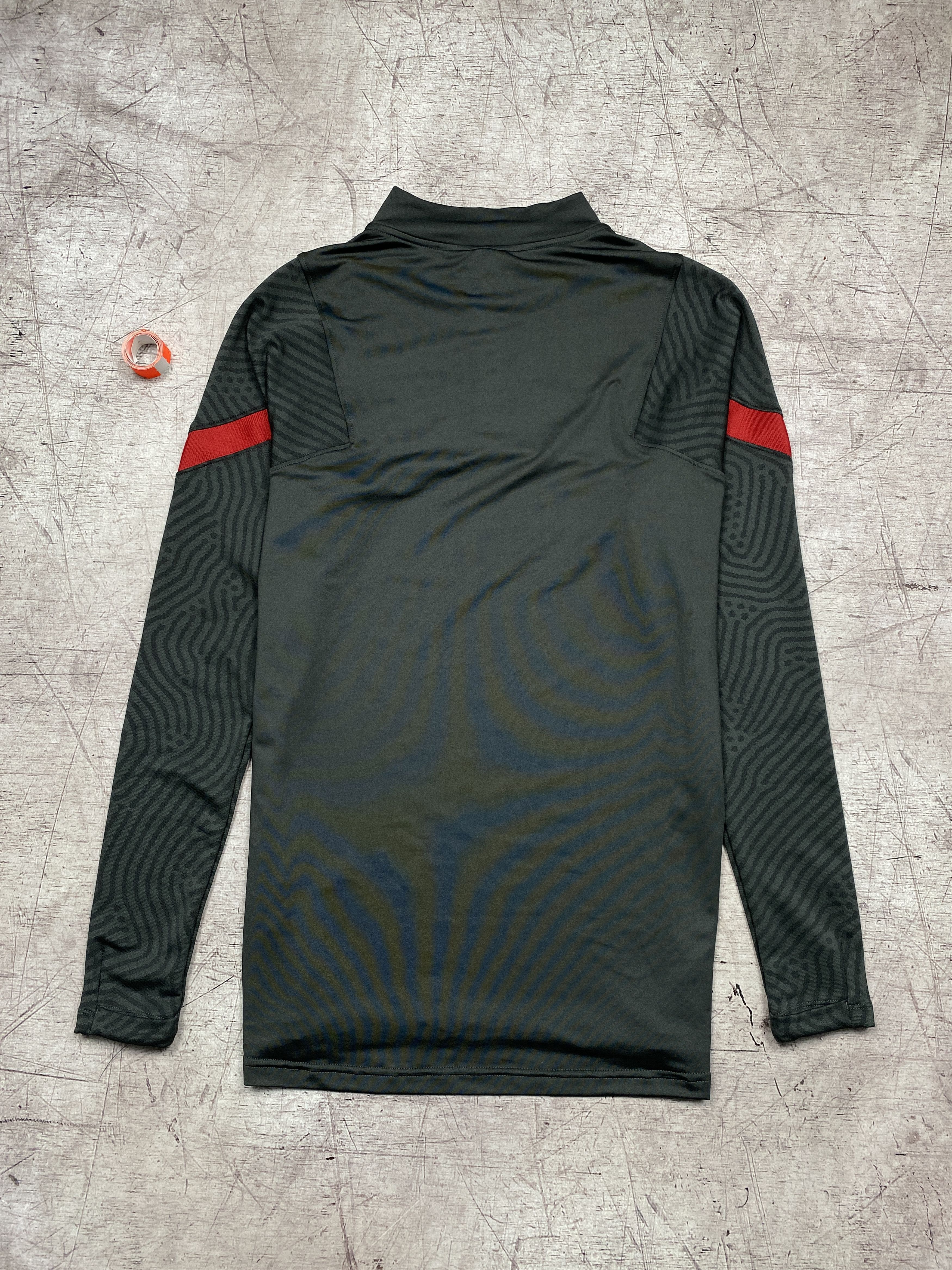 Nike Nike Dri Fit Liverpool Vintage Mens 1\4 Zip Jersey Size US M / EU 48-50 / 2 - 7 Thumbnail