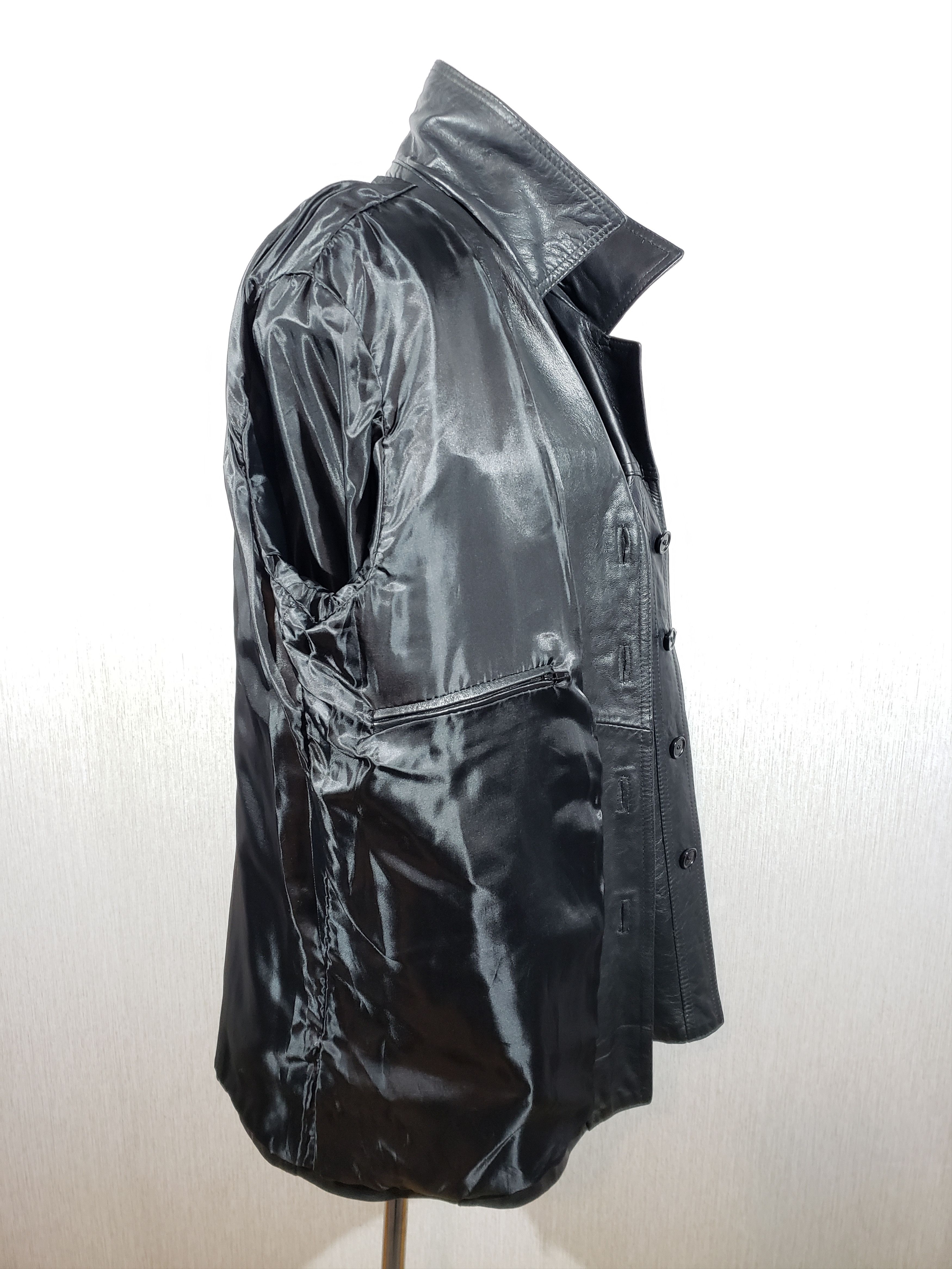 Uniqlo Black men's jacket made of genuine leather. Size US L / EU 52-54 / 3 - 8 Thumbnail