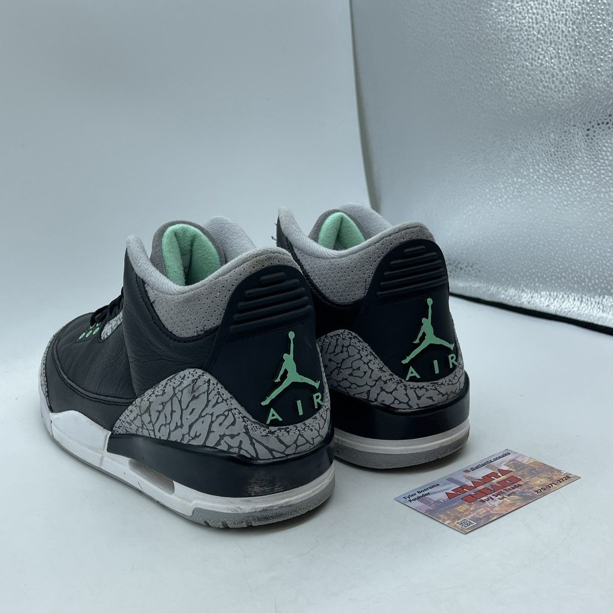 Jordan Brand Air Jordan 3 green glow Size US 10 / EU 43 - 4 Thumbnail