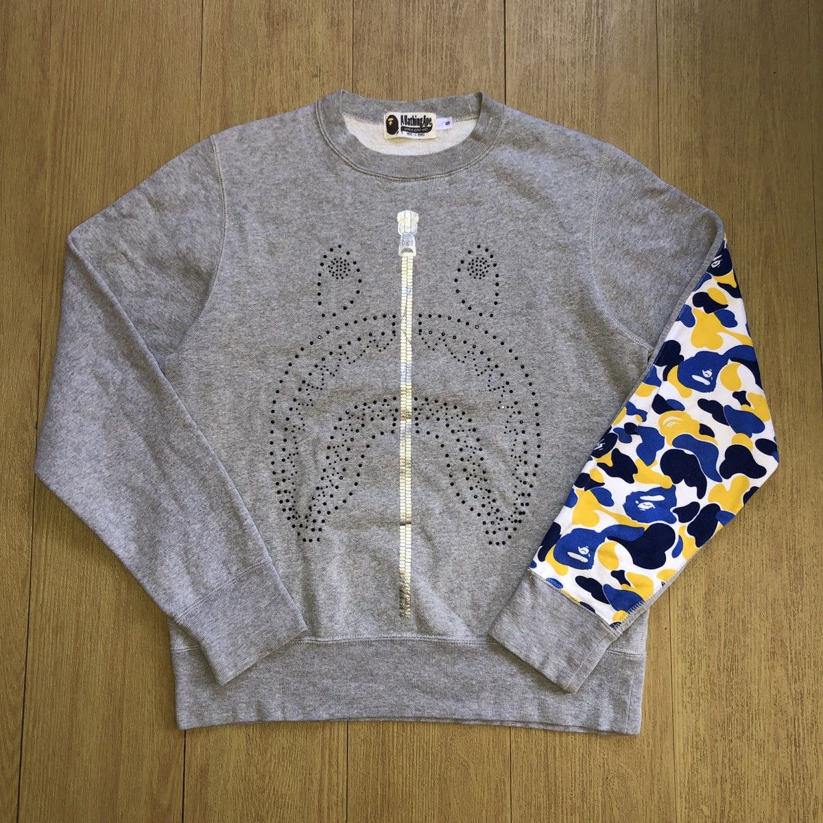 Bape Bape Shanghai Swarovski Shark Crewneck Size US S / EU 44-46 / 1 - 5 Thumbnail