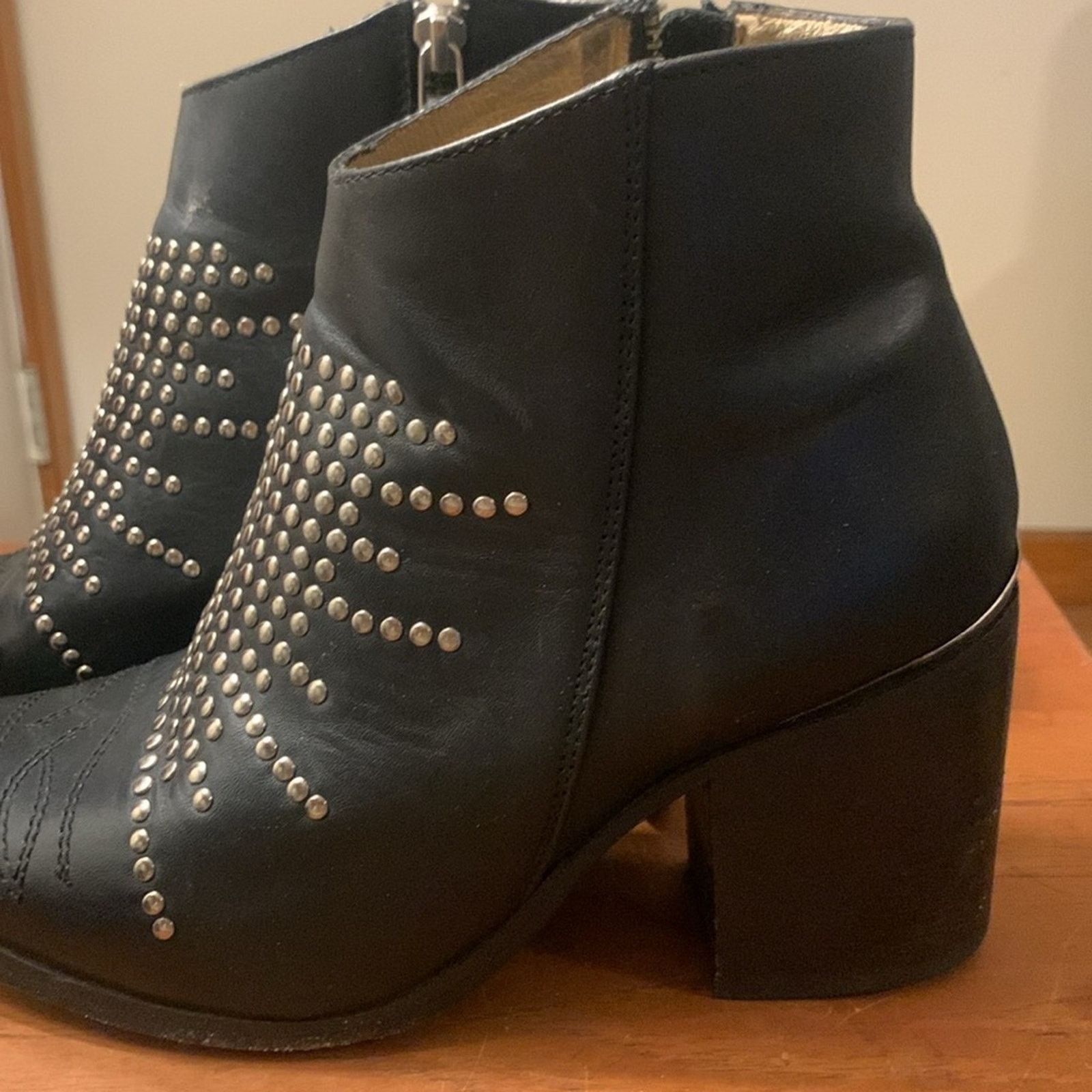 Vintage Sole Child black all leather ankle booties moto,silver studs Size US 7.5 / IT 37.5 - 7 Thumbnail