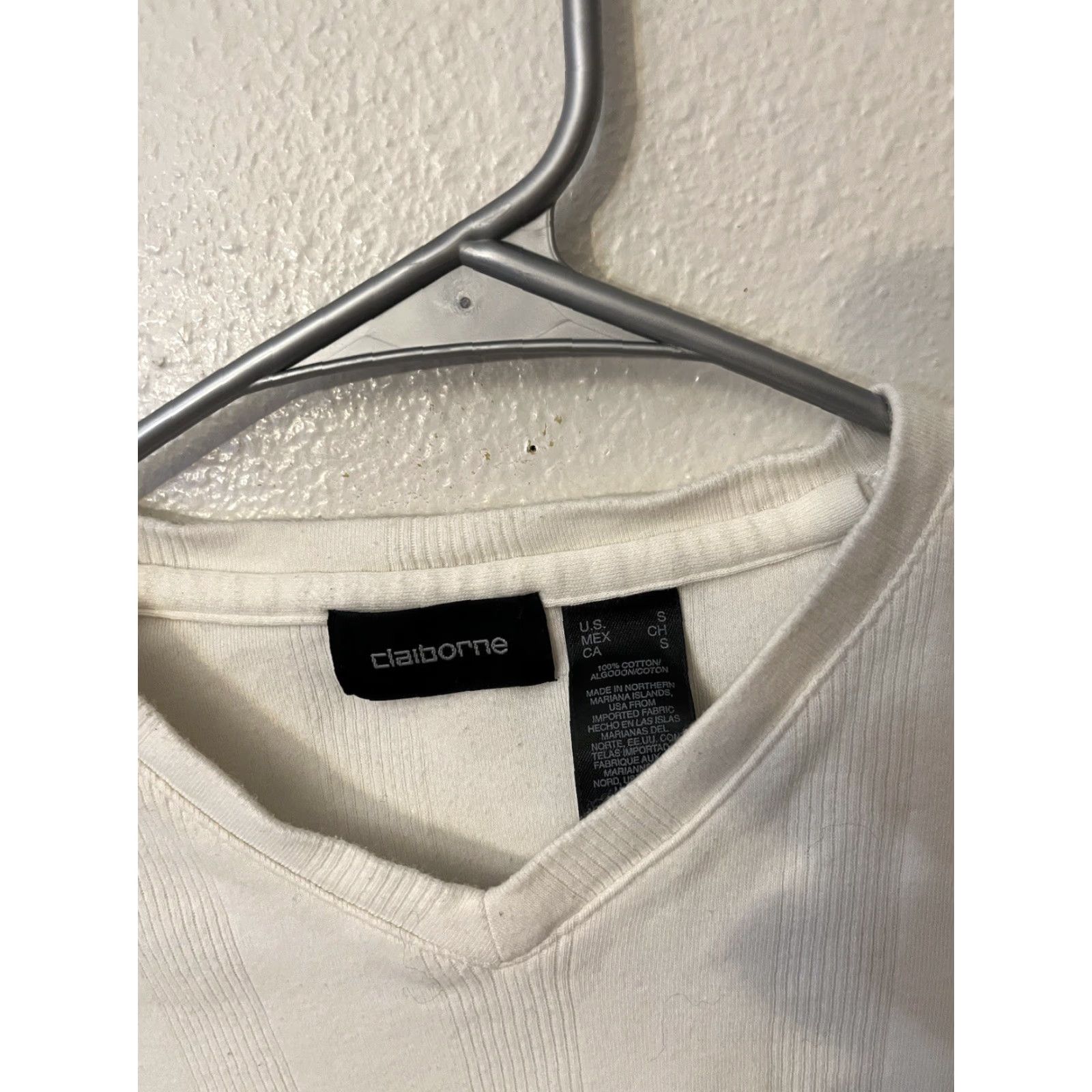 Liz Claiborne Claiborne Mens Sweater Small White V Neck Pullover Vintage Cotton Size US S / EU 44-46 / 1 - 2 Thumbnail