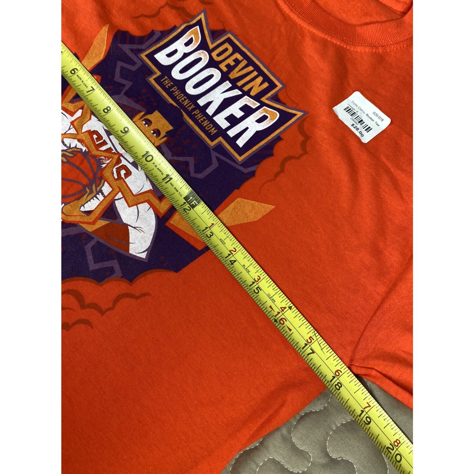Gildan Devin Booker Phoenix Phenom Suns Graphic Tee T Shirt S Orange NBA Mens Size US S / EU 44-46 / 1 - 6 Thumbnail