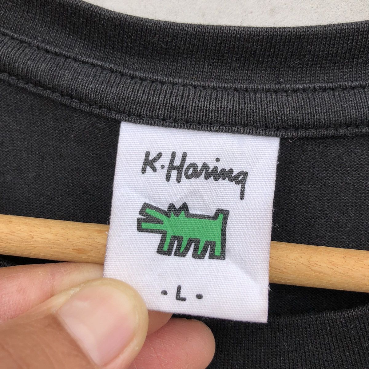 Keith Haring 🔥Accept Binding Offer🔥 Keith Haring Art Size US L / EU 52-54 / 3 - 4 Thumbnail