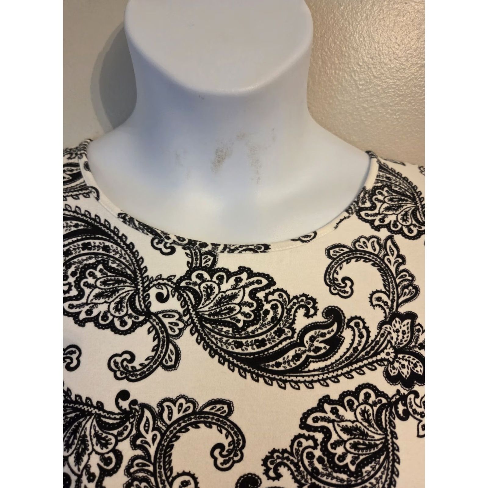 Croft & Barrow Croft & Barrow Shirt Paisley Print Casual Top White Black 1X Plus Womens Size XL / US 12-14 / IT 48-50 - 2 Thumbnail