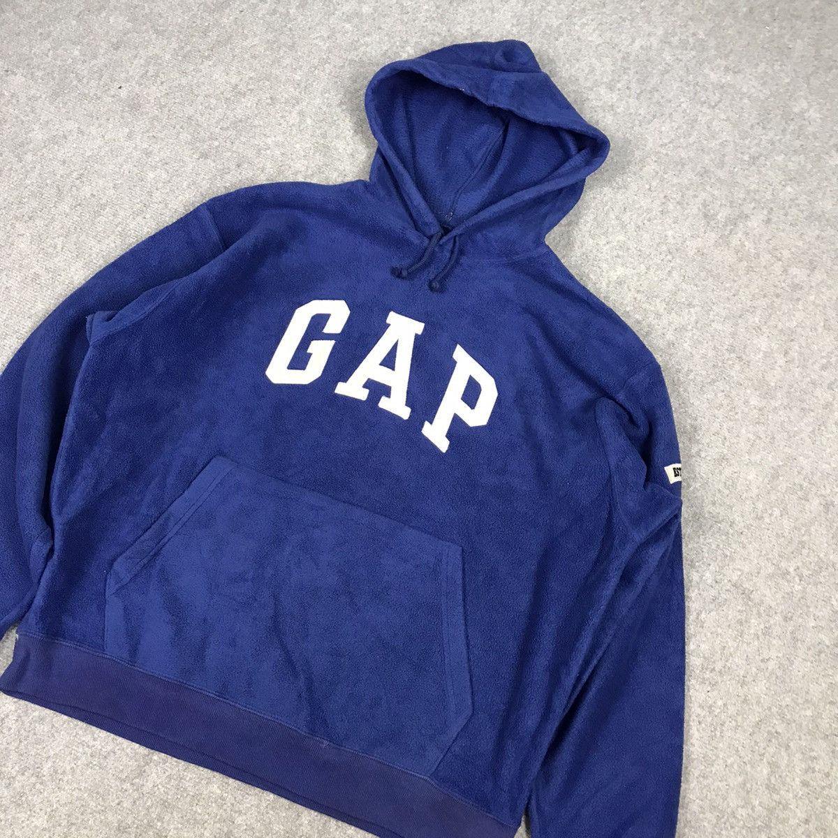 Gap Offer💥Gap embroidery sweatshirt hoodie Blue Colour size M Size US M / EU 48-50 / 2 - 4 Thumbnail