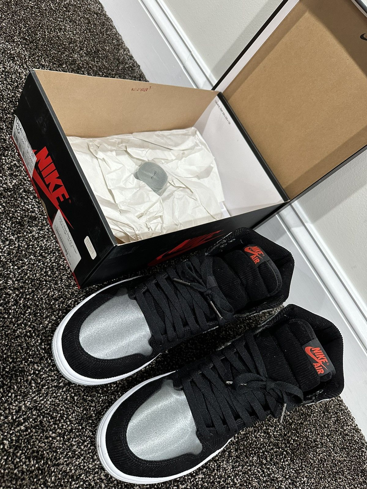 Jordan Brand Jordan Brand x Aleali May Retro 1 Nike Air OG High Sneaker Size US 10.5 / EU 43-44 - 13 Thumbnail