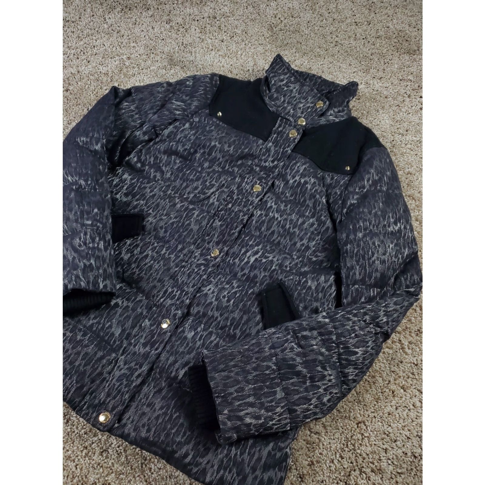Juicy Couture Juicy Couture Down Puffer Jacket Womens Gray Leopard Print Full Zip Pocket Size S Size S / US 4 / IT 40 - 2 Thumbnail