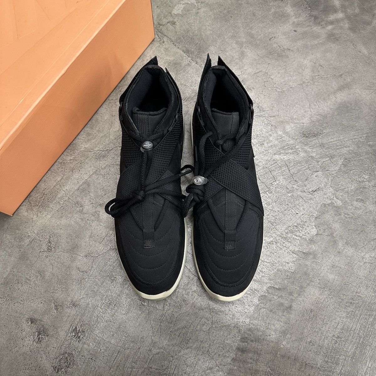 Fear of God × Nike Nike Air Fear Of God Raid ‘Black’ AT8087-002 Size US 11.5 / EU 44-45 - 2 Thumbnail