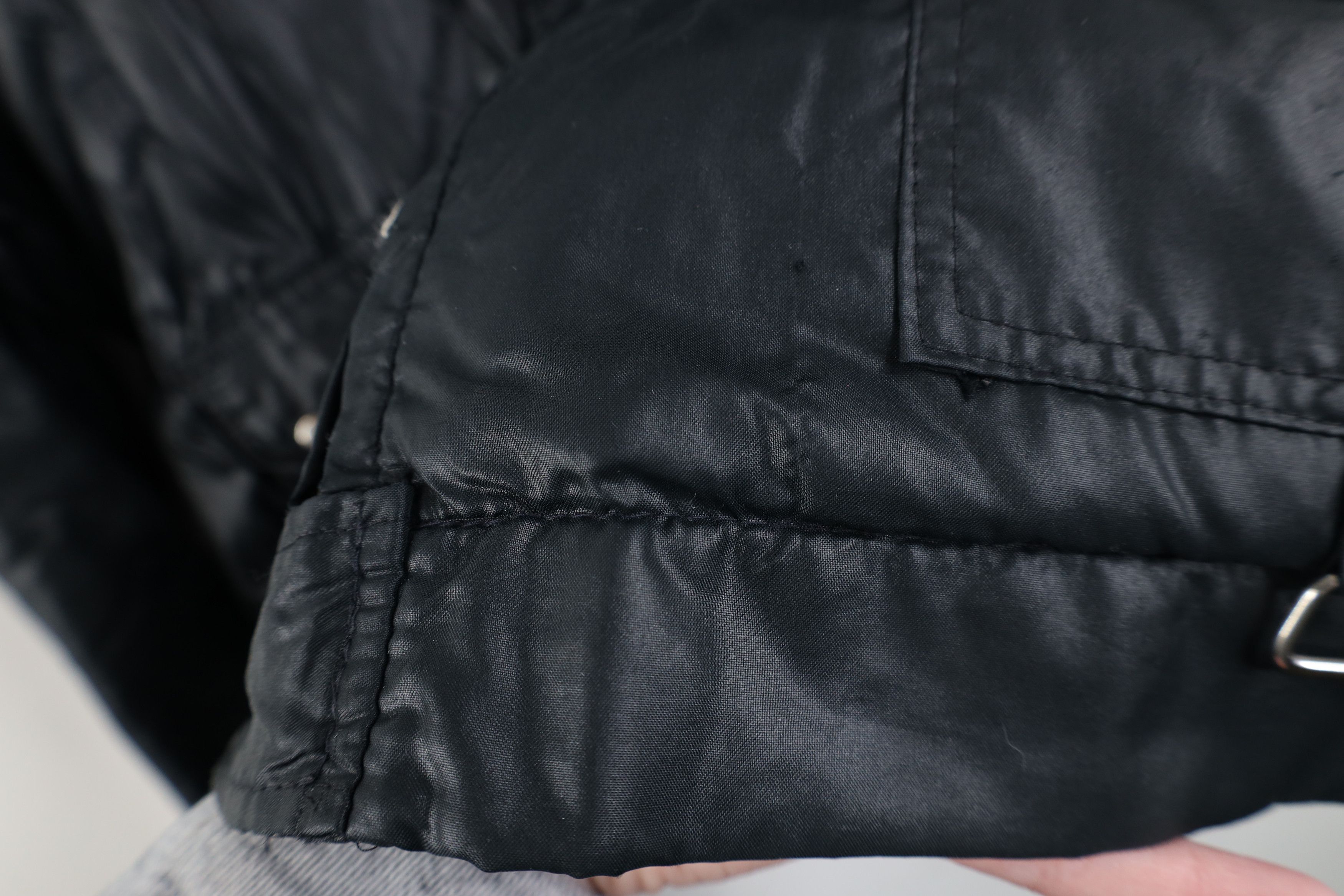 Vintage Vintage 70s Streetwear Micro Puffer Bomber Jacket Black USA Size US L / EU 52-54 / 3 - 9 Thumbnail