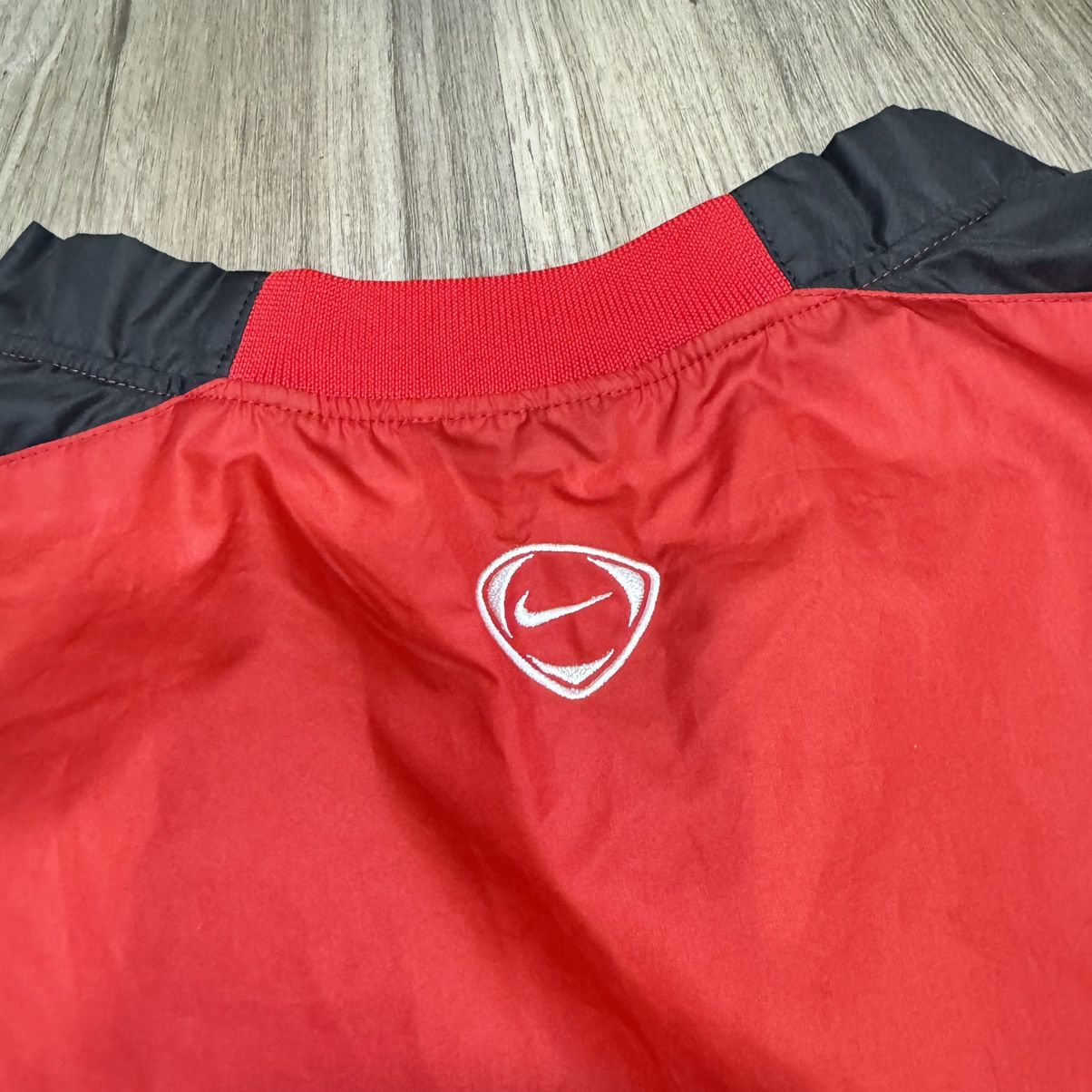 Nike Urawa Reds 04/06 training sweater Size US XXL / EU 58 / 5 - 5 Thumbnail