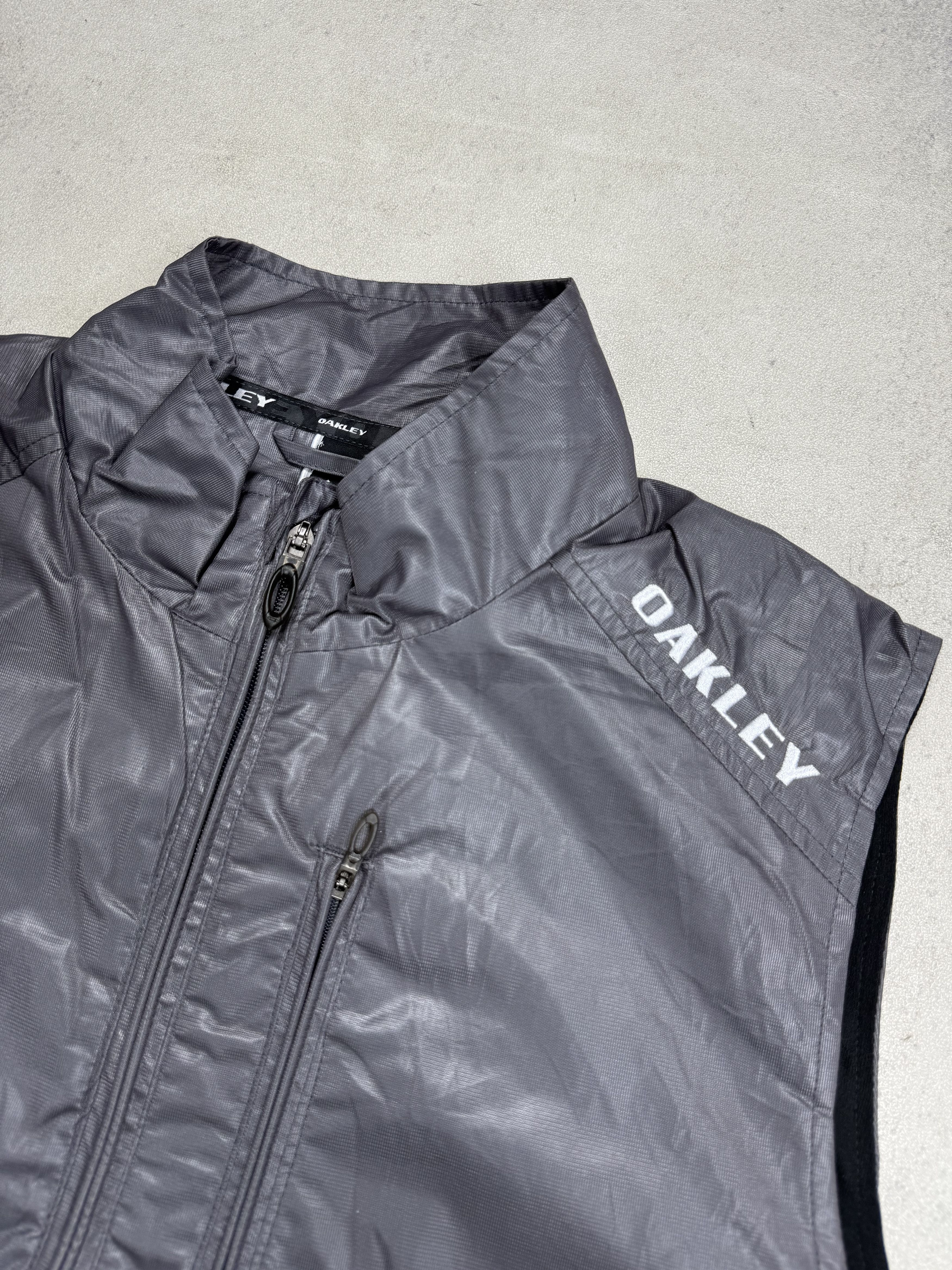 Oakley Oakley Vest Size US XL / EU 56 / 4 - 2 Thumbnail