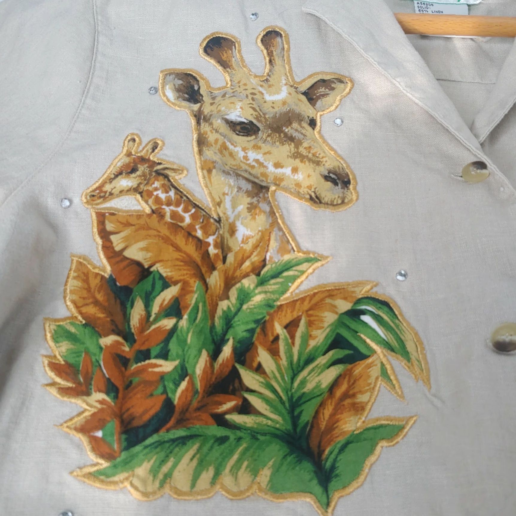 Quacker Factory The Quacker Factory Blouse L Linen Zebra Safari Animal Giraffe Zebra Lion Rhinestones Applique Casual Women Short Sleeve Collared Button Size L / US 10 / IT 46 - 3 Thumbnail