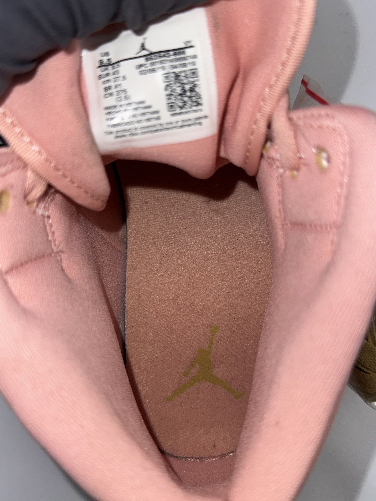 Jordan Brand JORDAN 1 MID CORAL GOLD Size US 9.5 / EU 42-43 - 11 Thumbnail