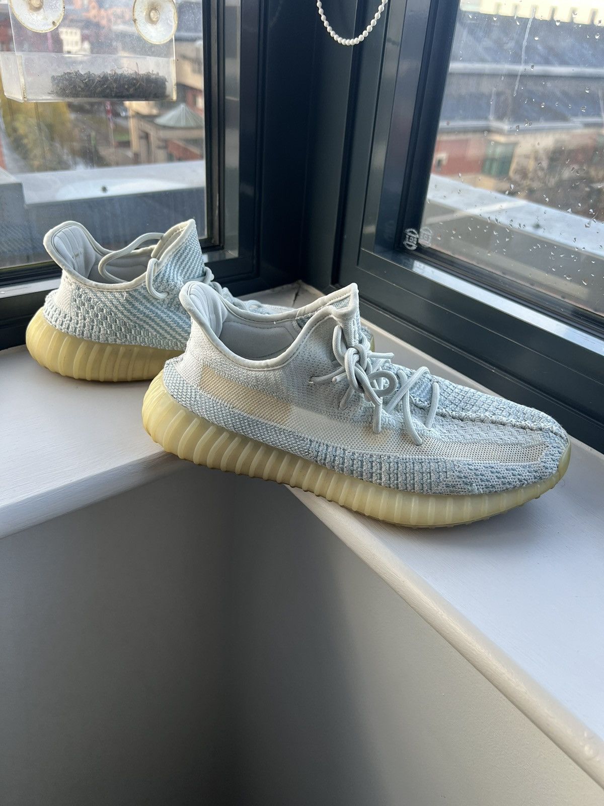 Adidas × Yeezy Yezzy boost 350 V2 cloud white Size US 9.5 / EU 42-43 - 4 Thumbnail