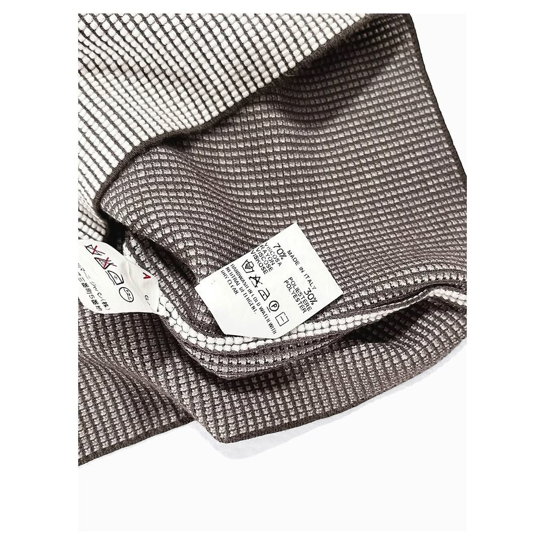 Armani Collezioni Armani Top Size US S / EU 44-46 / 1 - 7 Thumbnail