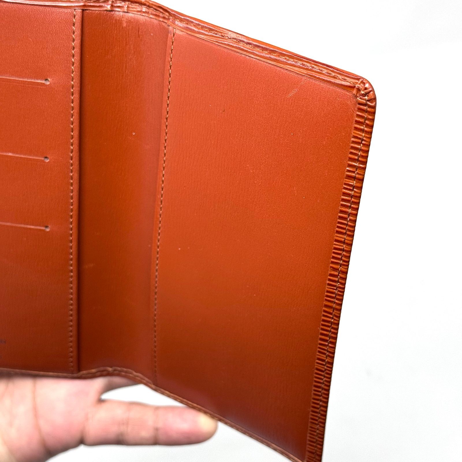 Louis Vuitton Louis Vuitton Long Wallet / Passport Case Size ONE SIZE - 8 Thumbnail