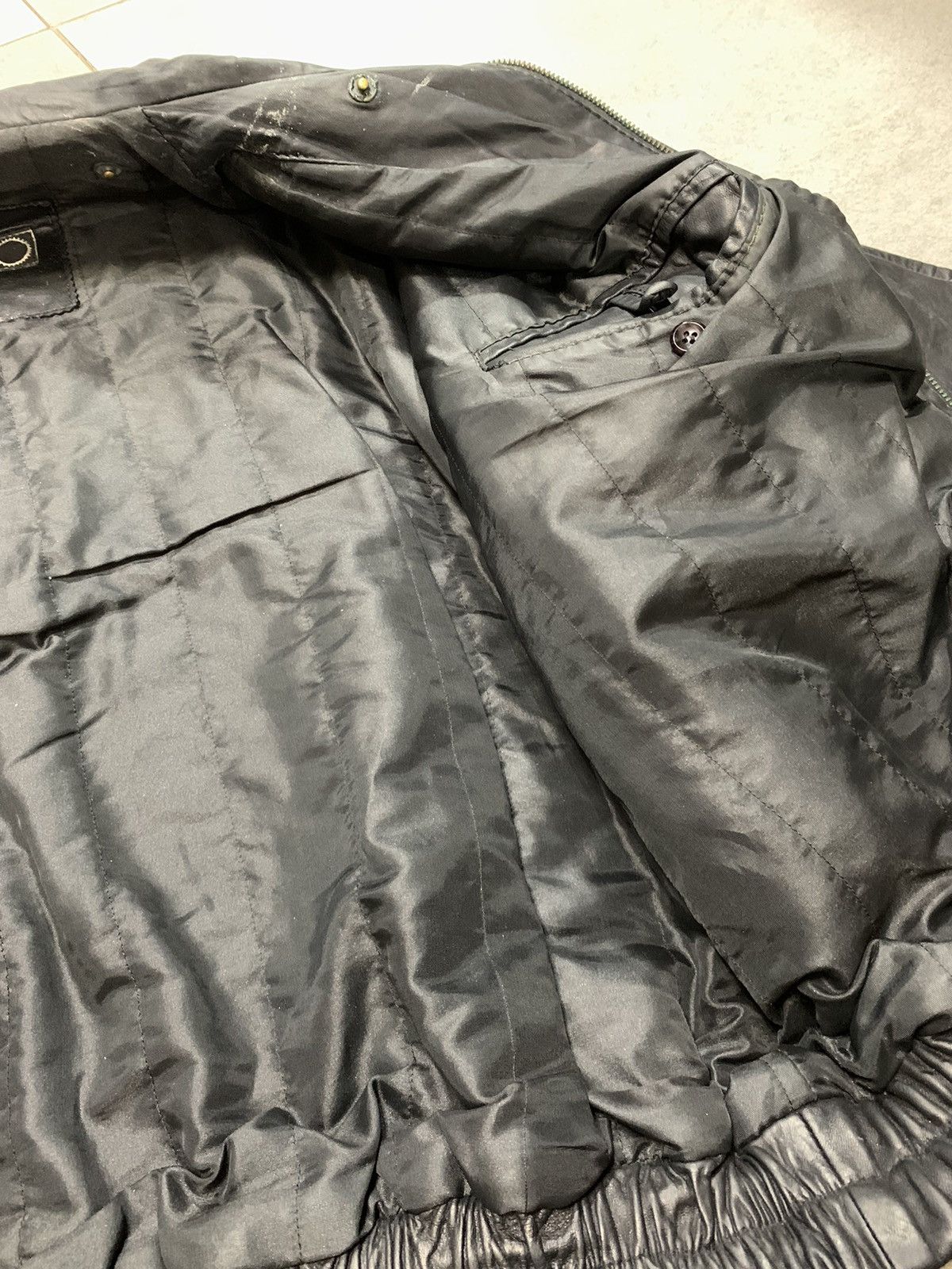 Vintage 90s Vintage Black Distressed faded Leather Bomber jacket Size US L / EU 52-54 / 3 - 6 Thumbnail