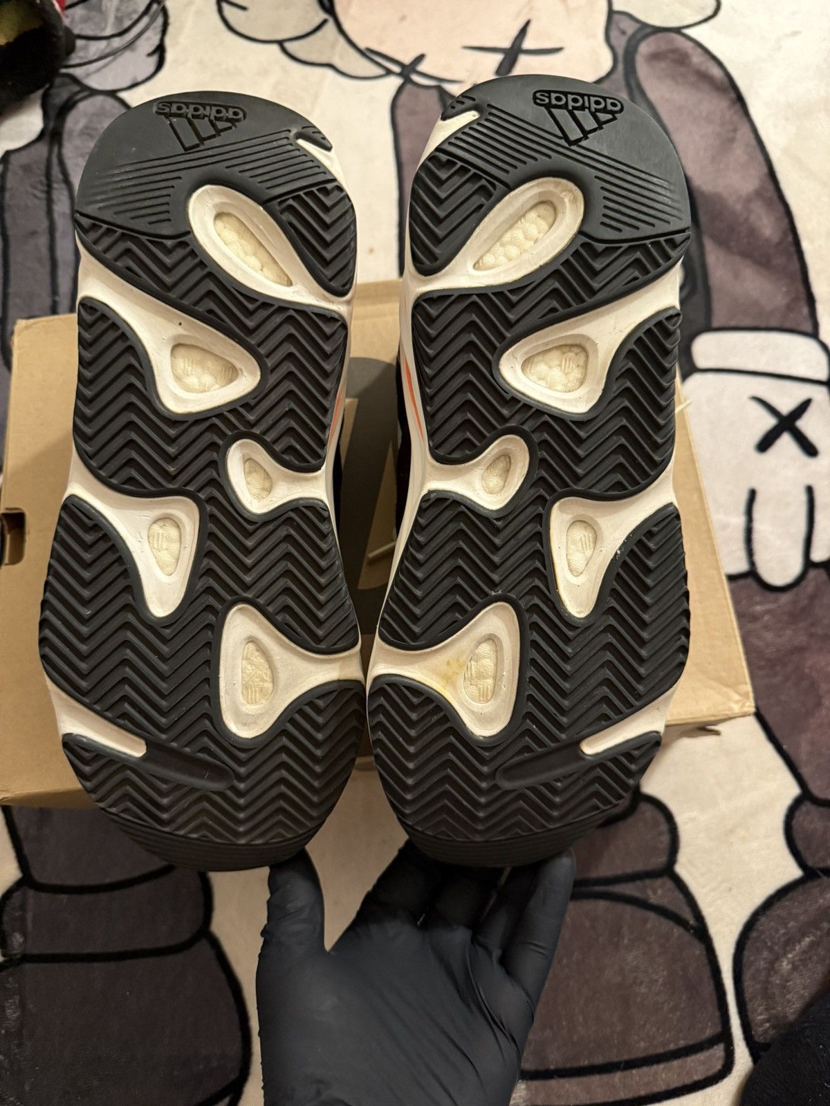 Yeezy Yeezy 700 Wave Runner Size US 10 / EU 43 - 7 Thumbnail