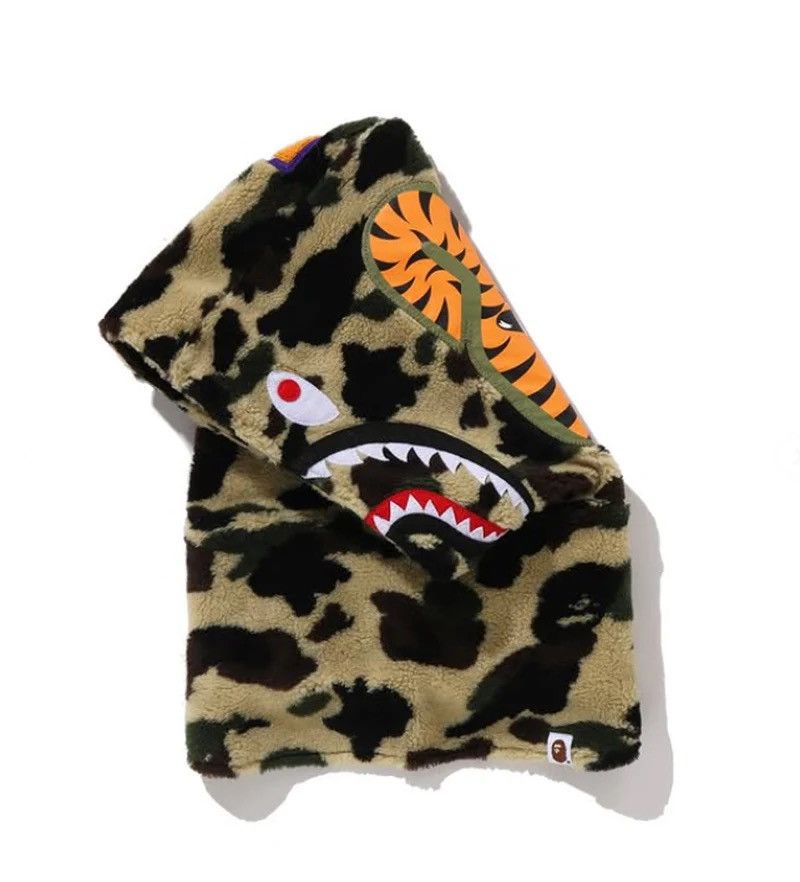 Bape Bape Camo Shark Size ONE SIZE - 3 Thumbnail