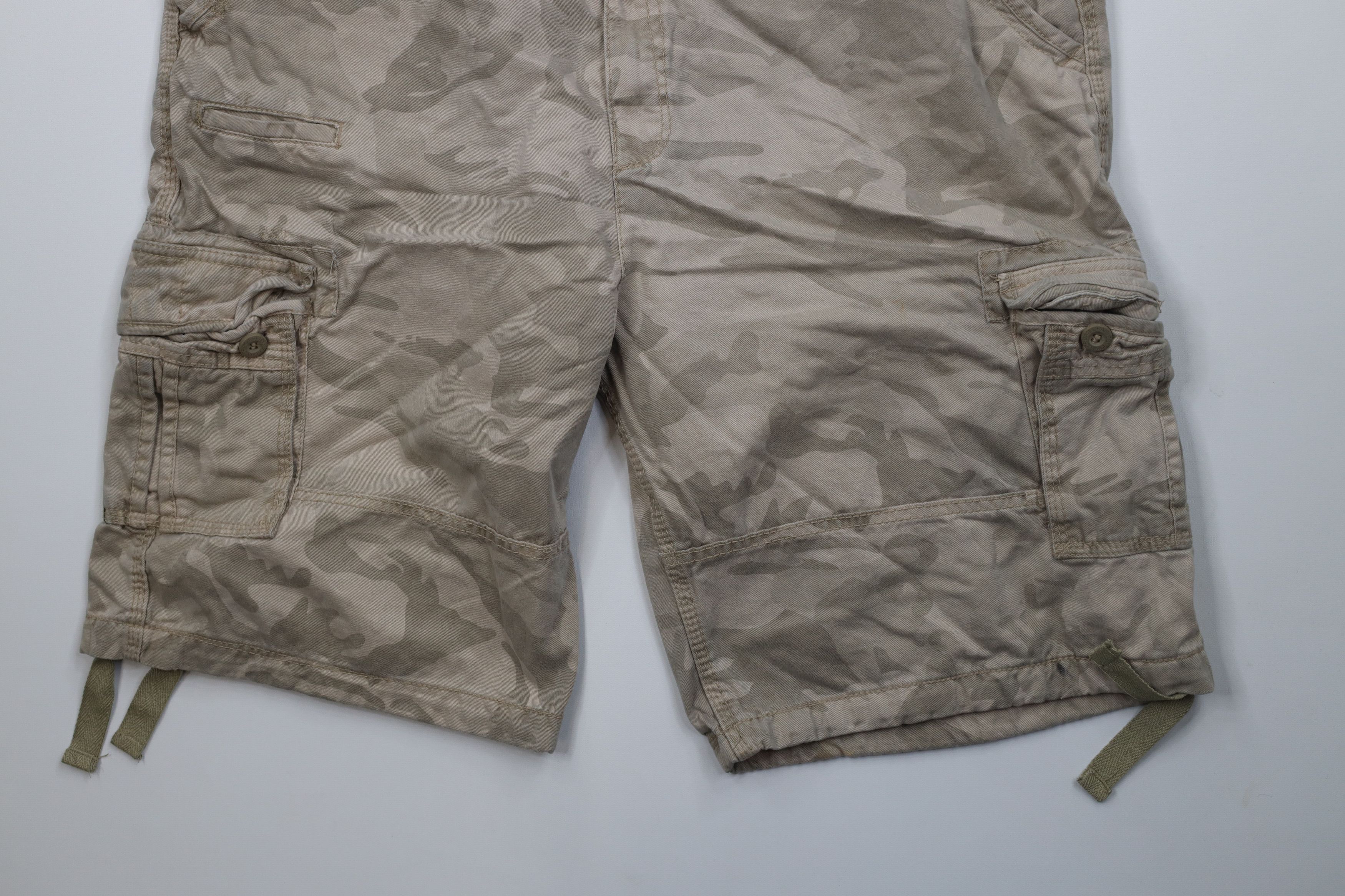 Vintage Vintage Y2K Streetwear Camouflage Cargo Shorts Cotton Size US 40 / EU 56 - 4 Thumbnail